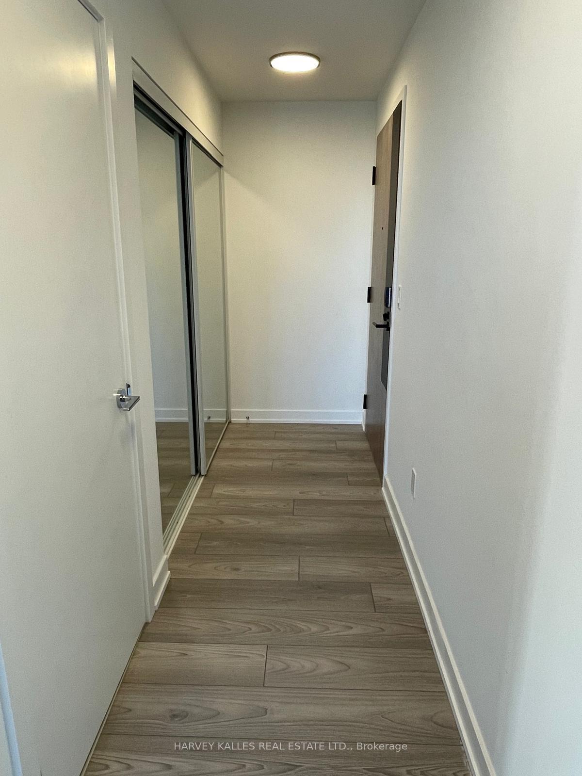 1007 The Queensway 730, Toronto Unit: 730