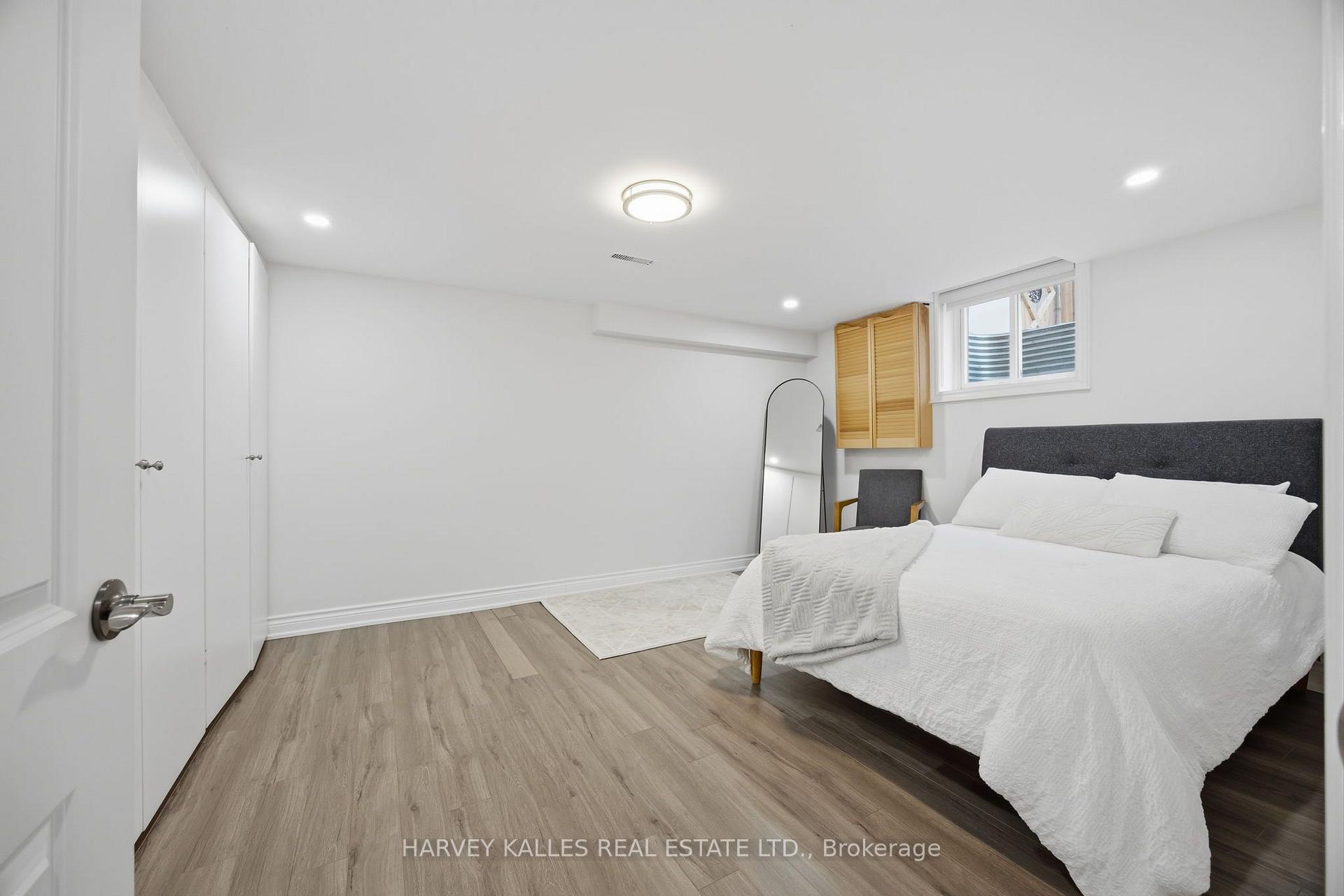 3254 Sir Johns Homestead