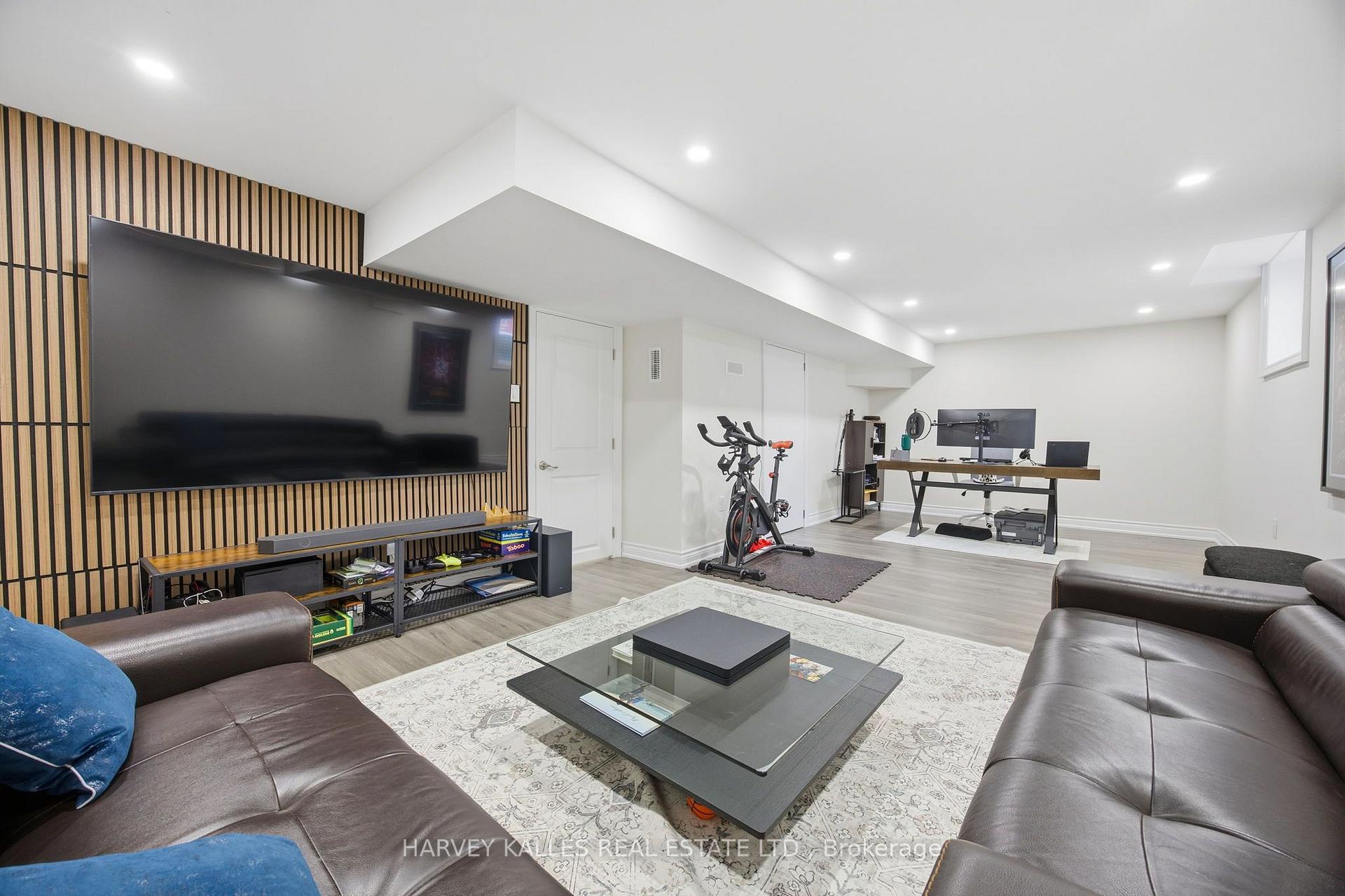 3254 Sir Johns Homestead