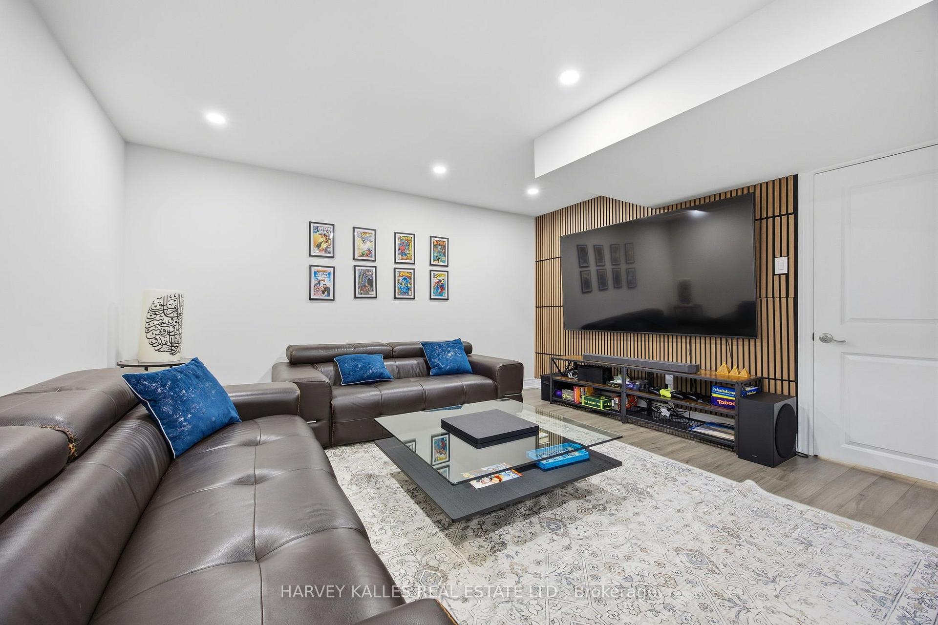 3254 Sir Johns Homestead
