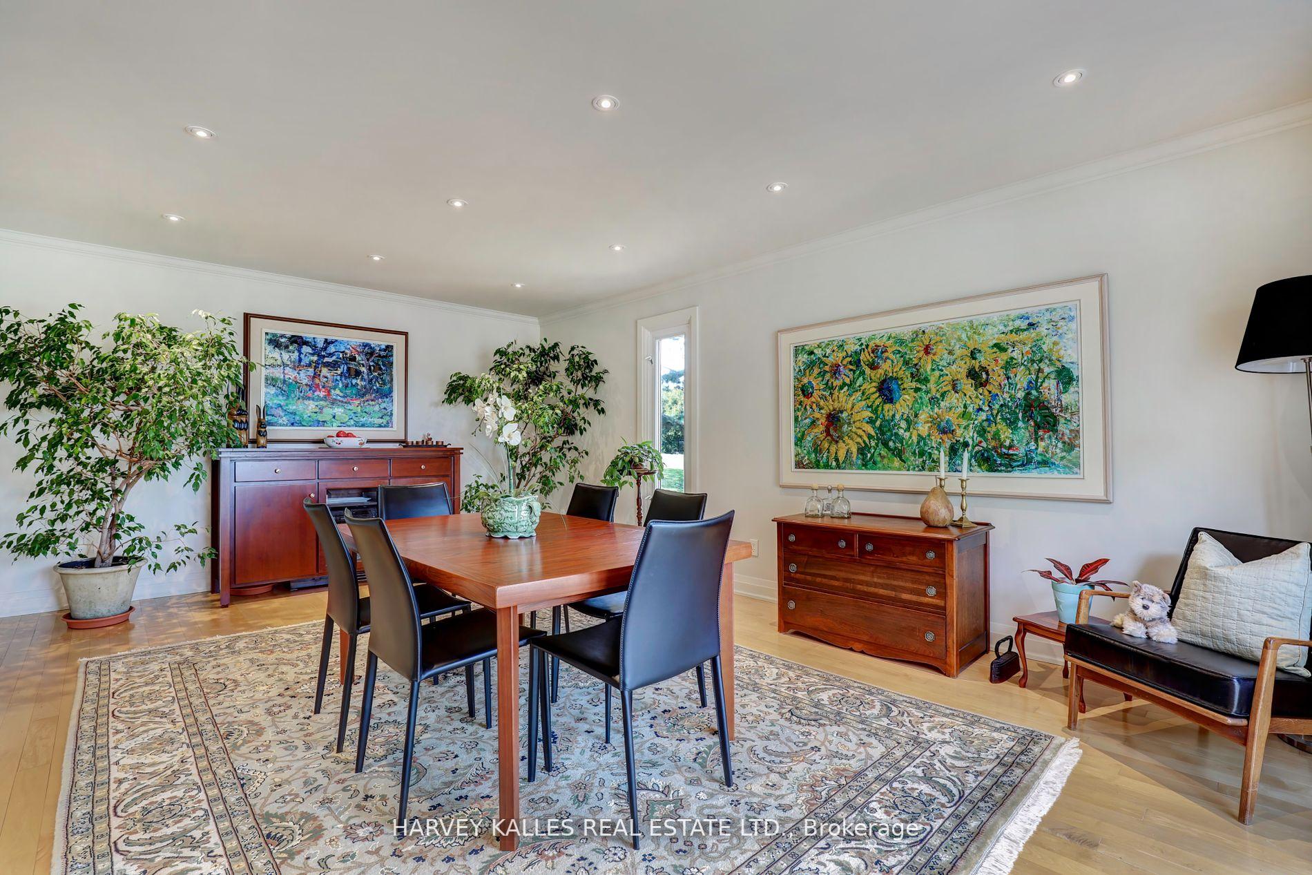 18 La Rose Avenue TH16, Toronto Unit: TH16