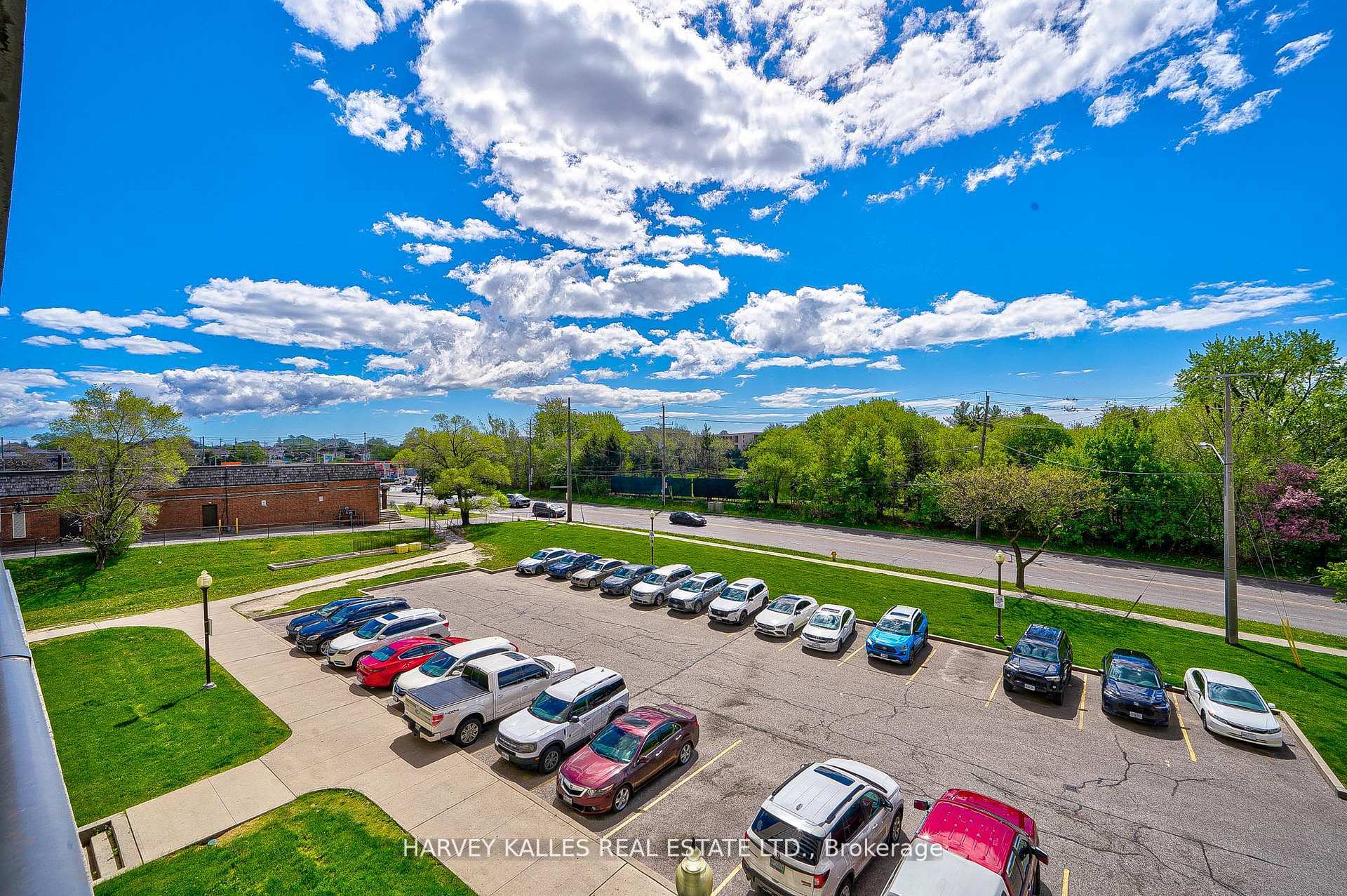 2000 Sheppard Avenue W 501, Toronto Unit: 501