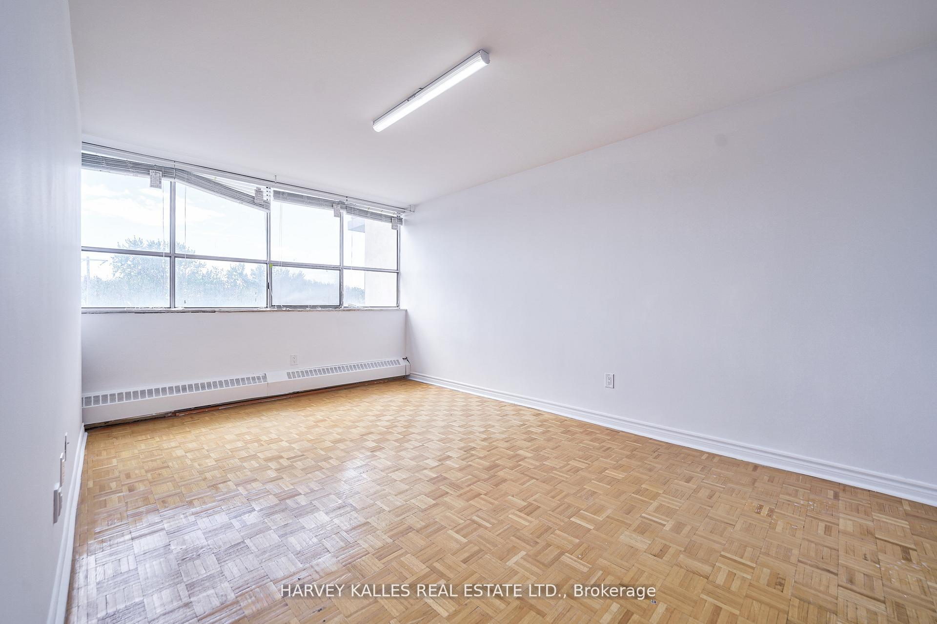 2000 Sheppard Avenue W 501, Toronto Unit: 501