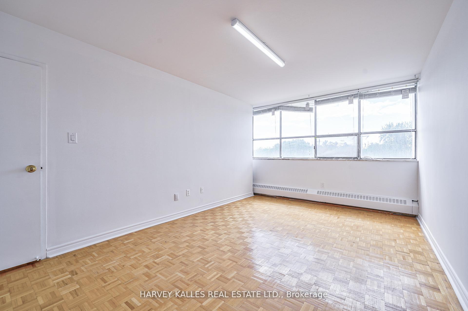 2000 Sheppard Avenue W 501, Toronto Unit: 501