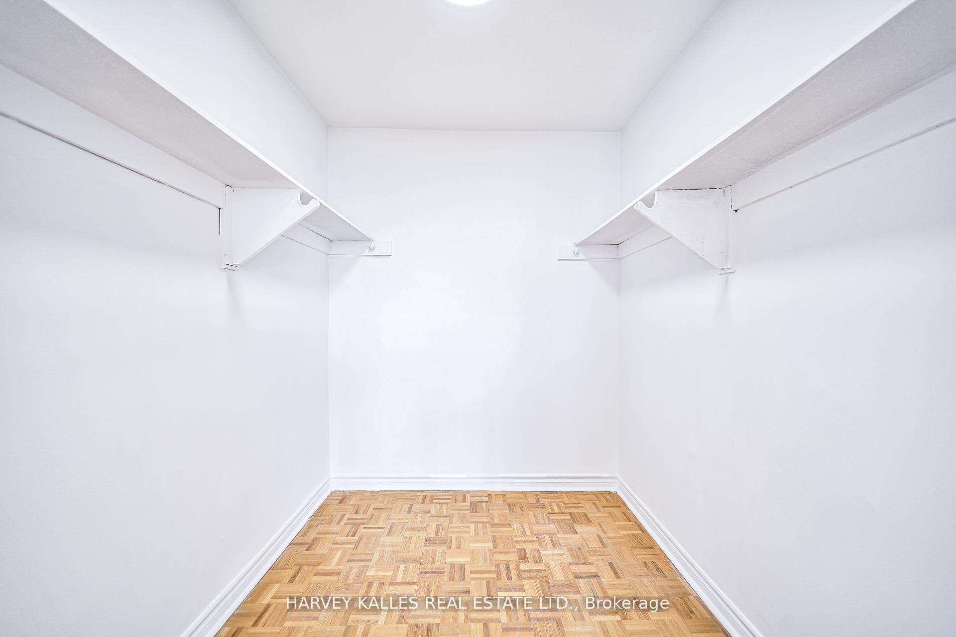 2000 Sheppard Avenue W 501, Toronto Unit: 501