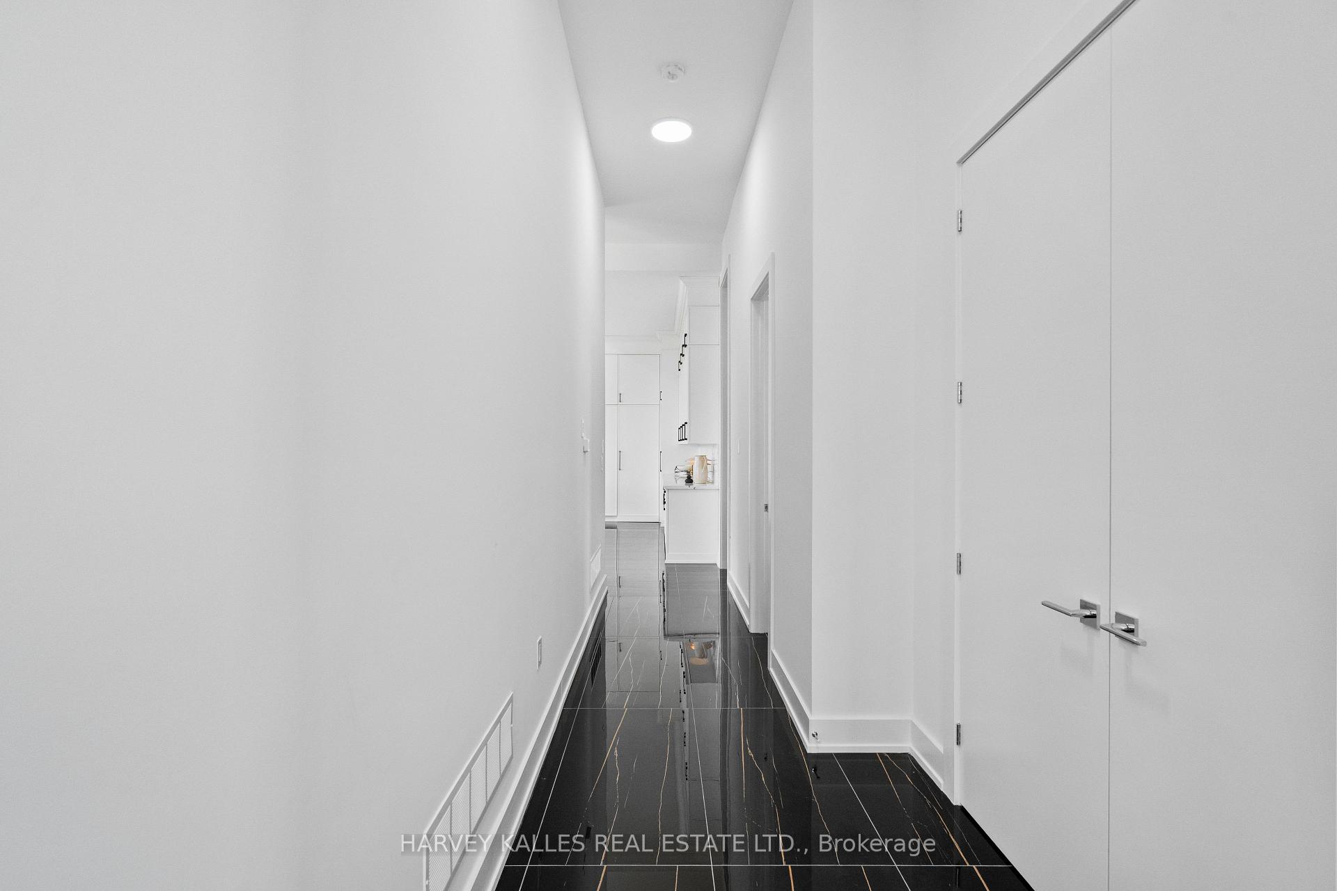 2 Sugarbush Court