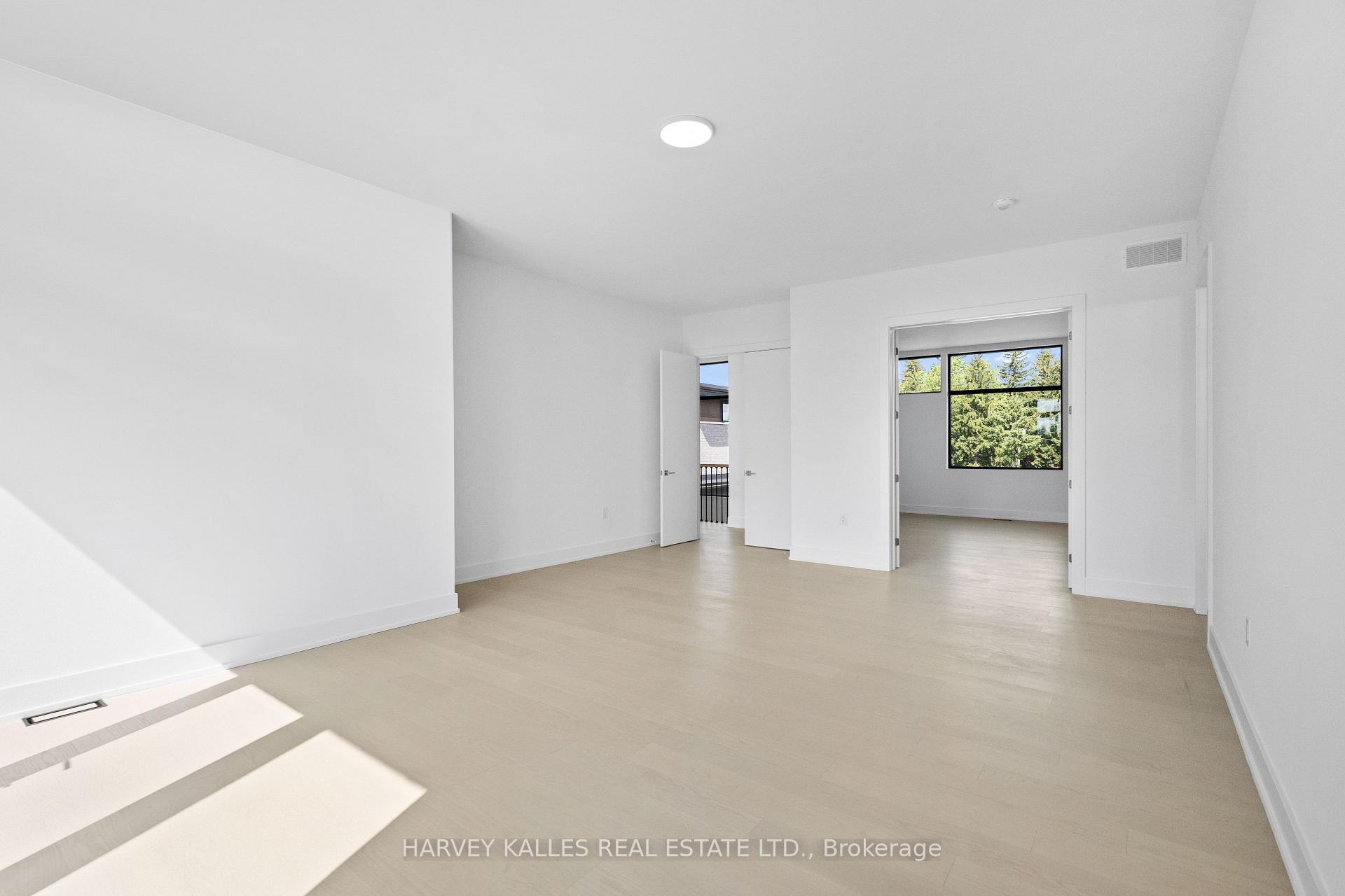2 Sugarbush Court