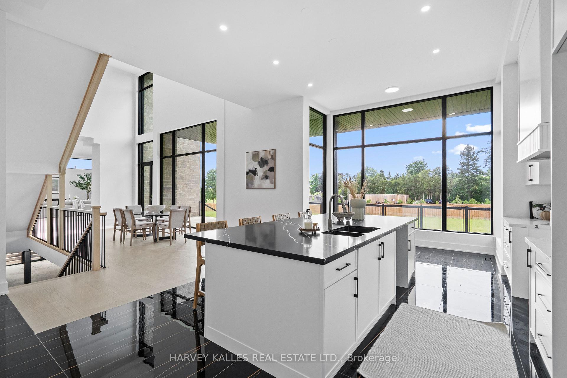 2 Sugarbush Court