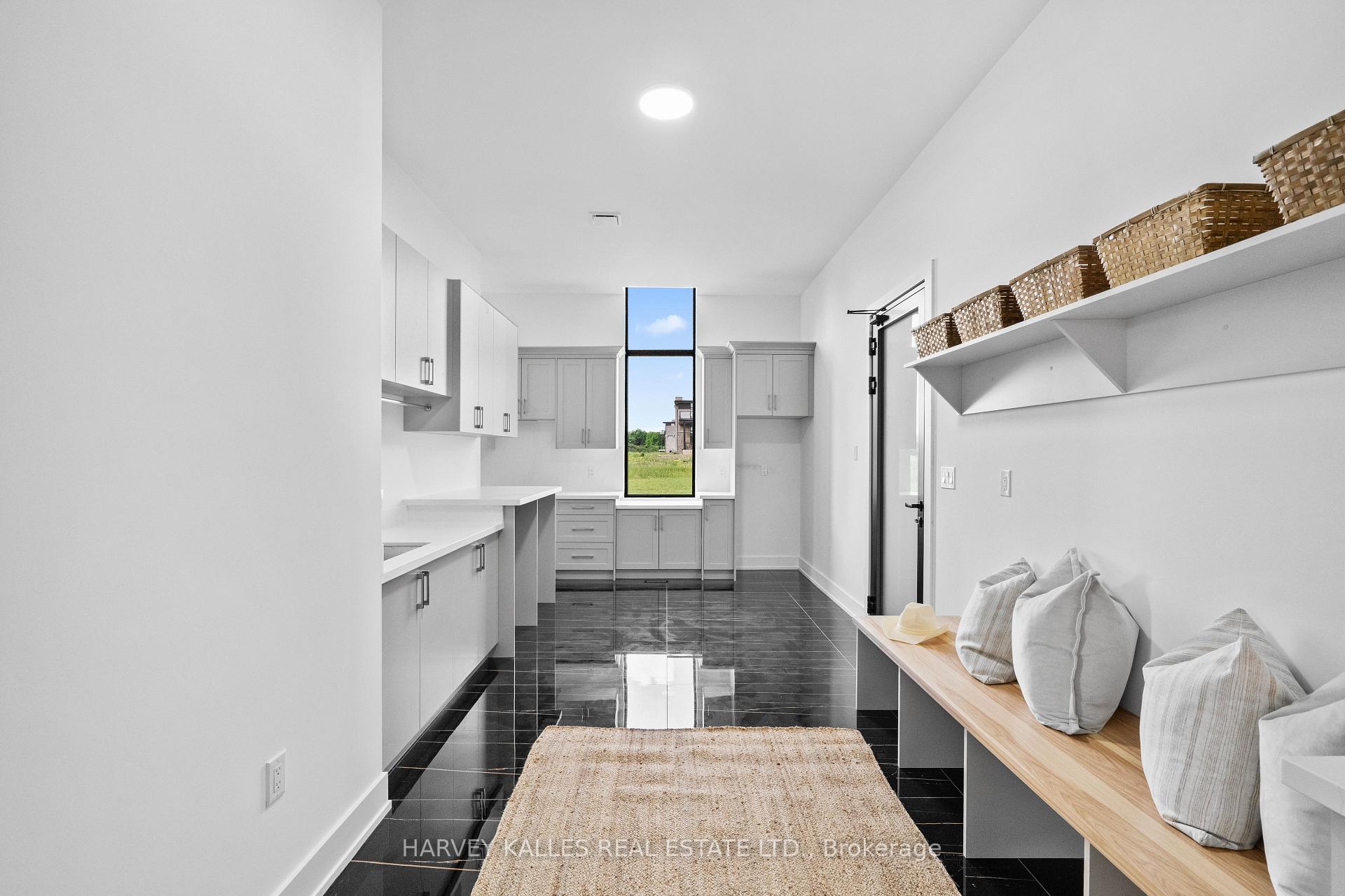 2 Sugarbush Court