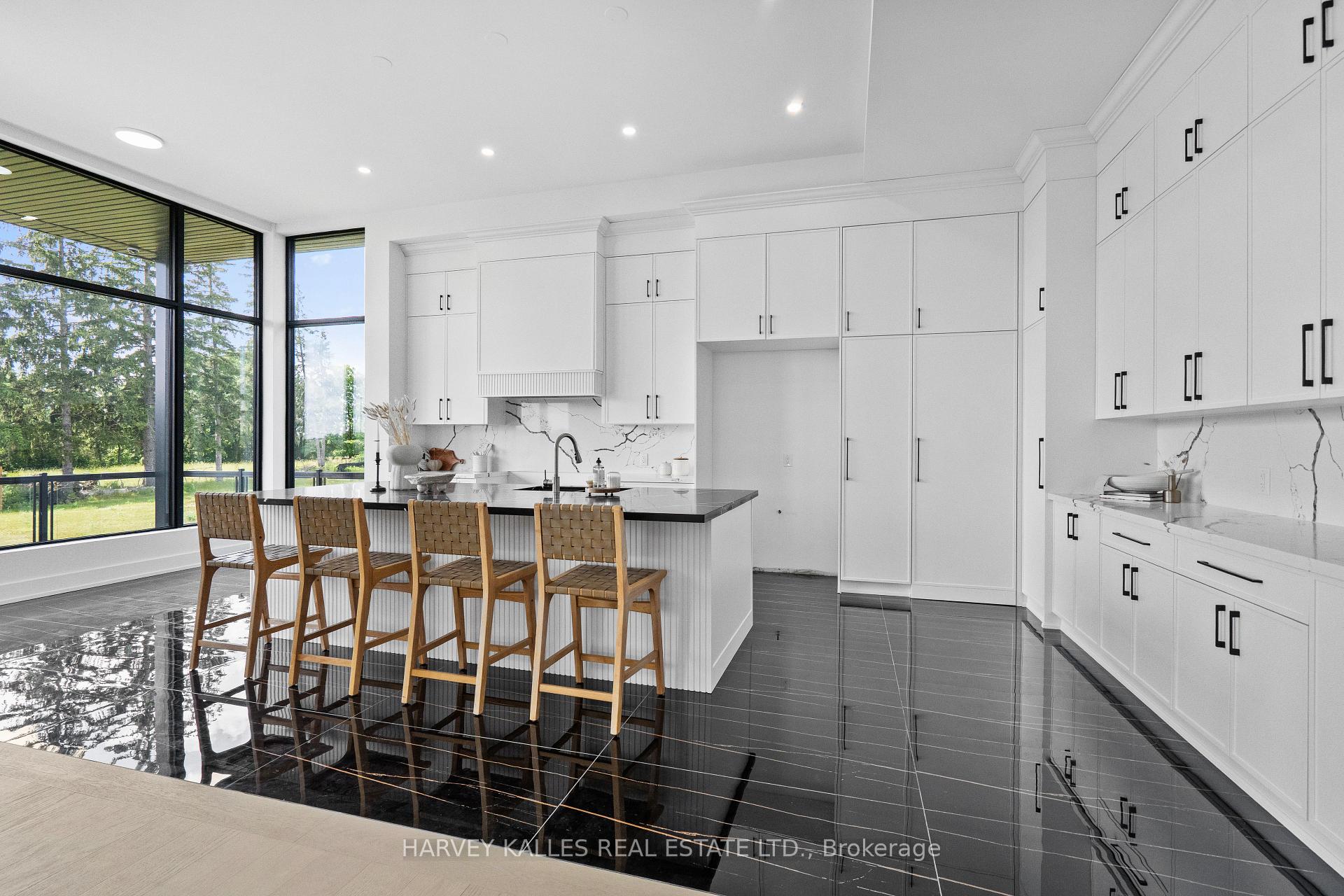 2 Sugarbush Court