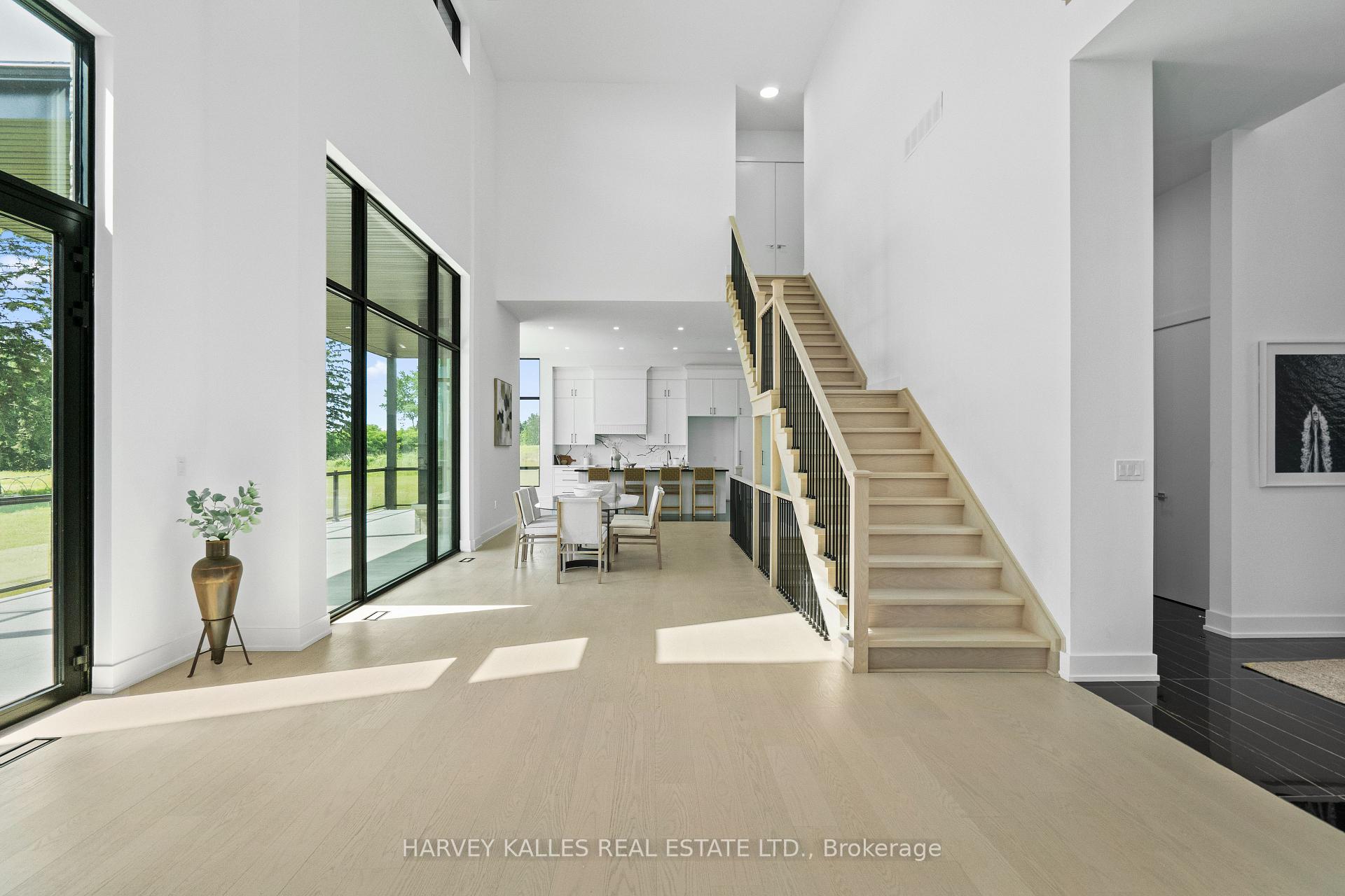 2 Sugarbush Court