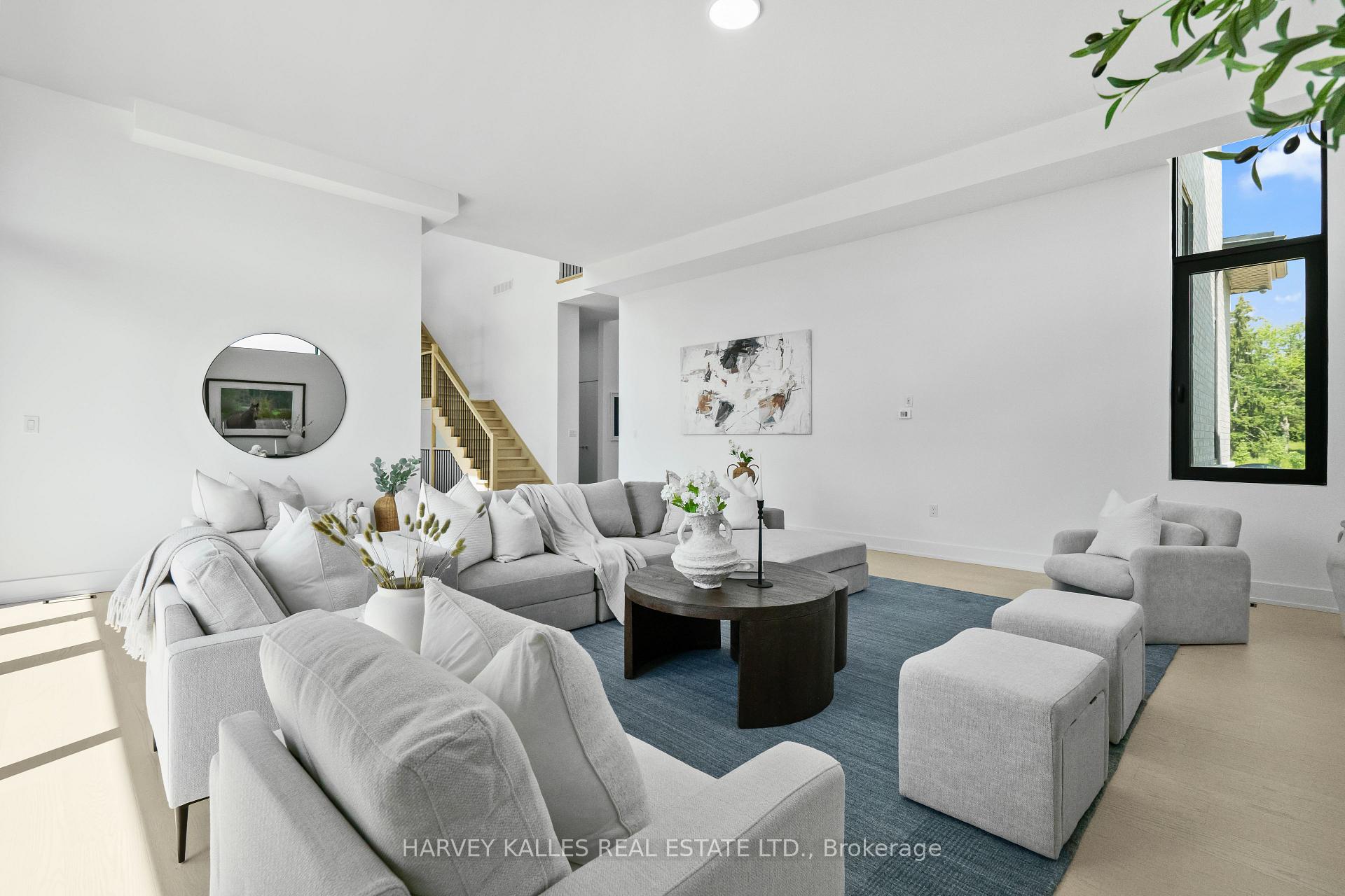 2 Sugarbush Court