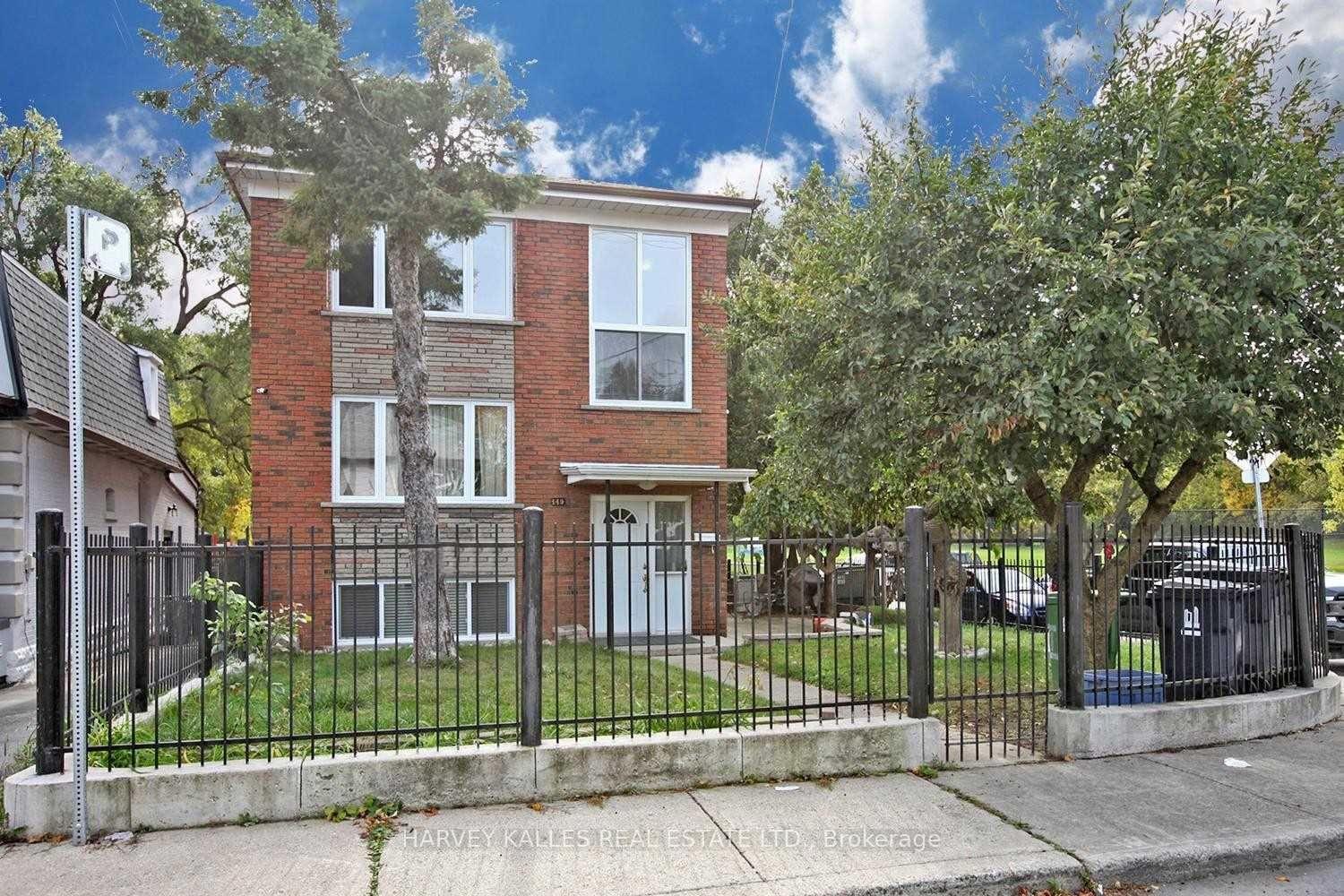 149 Kitchener Avenue Unit B, Toronto Unit: Unit B