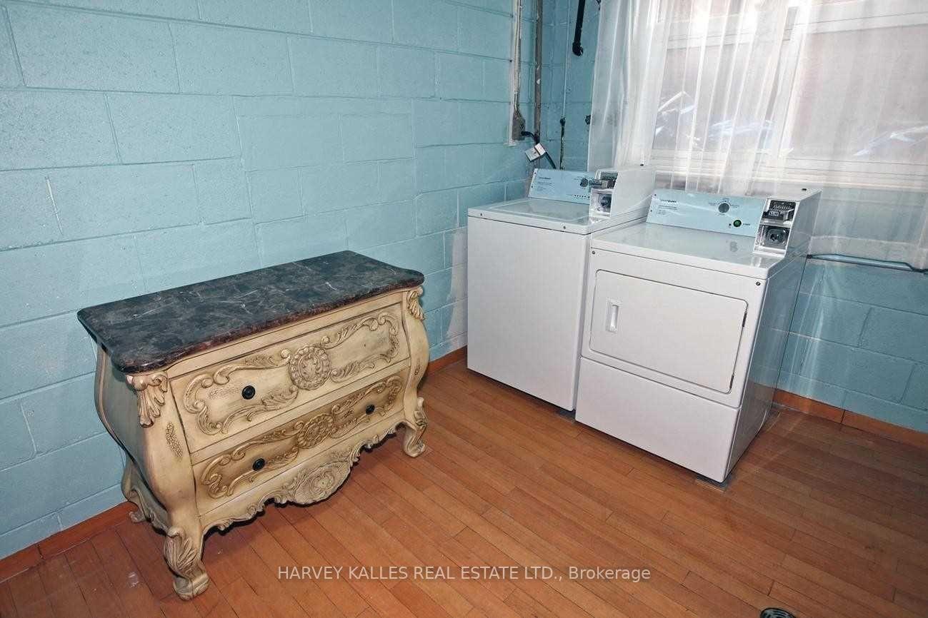 149 Kitchener Avenue Unit B, Toronto Unit: Unit B