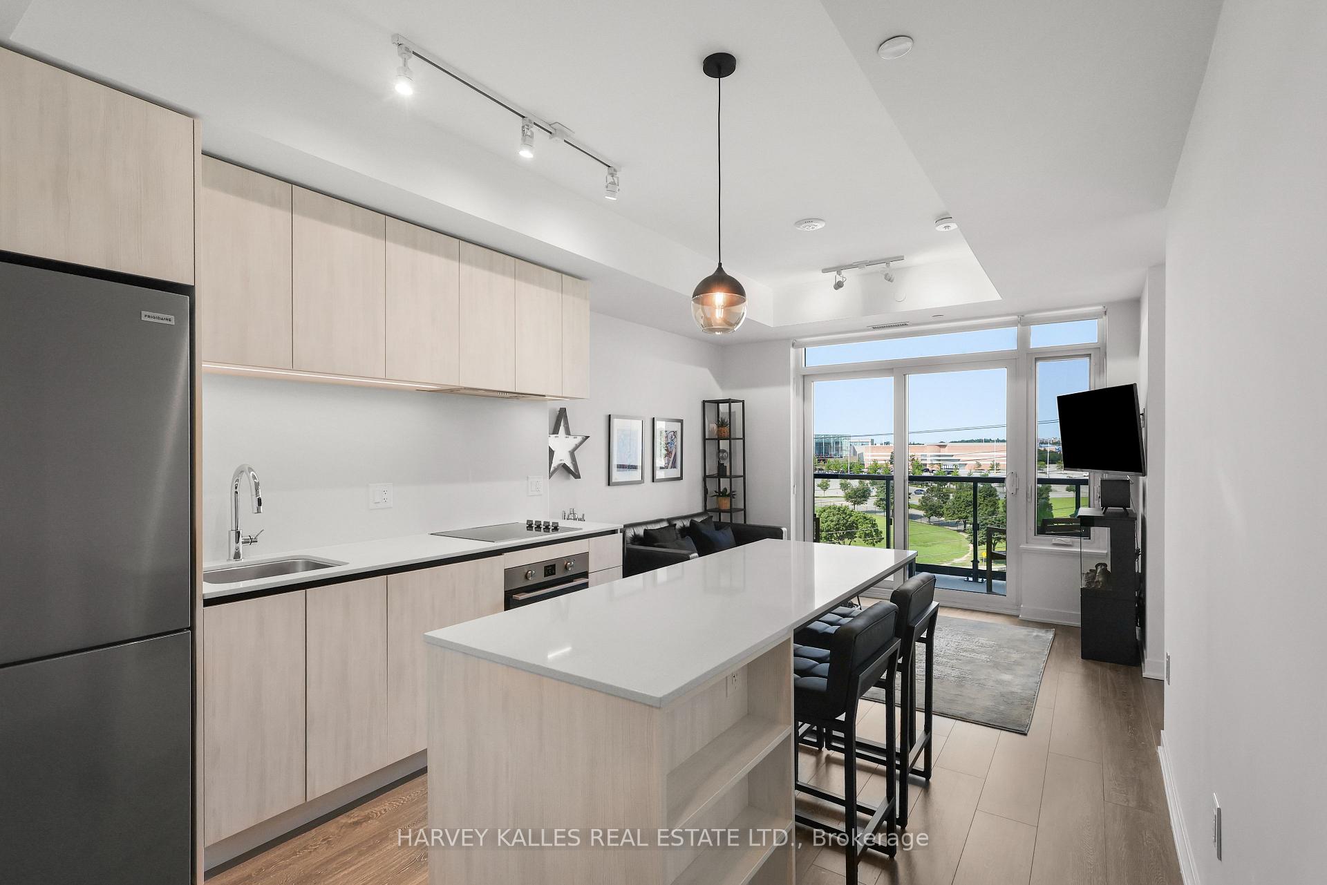 2495 Eglinton Avenue W 609