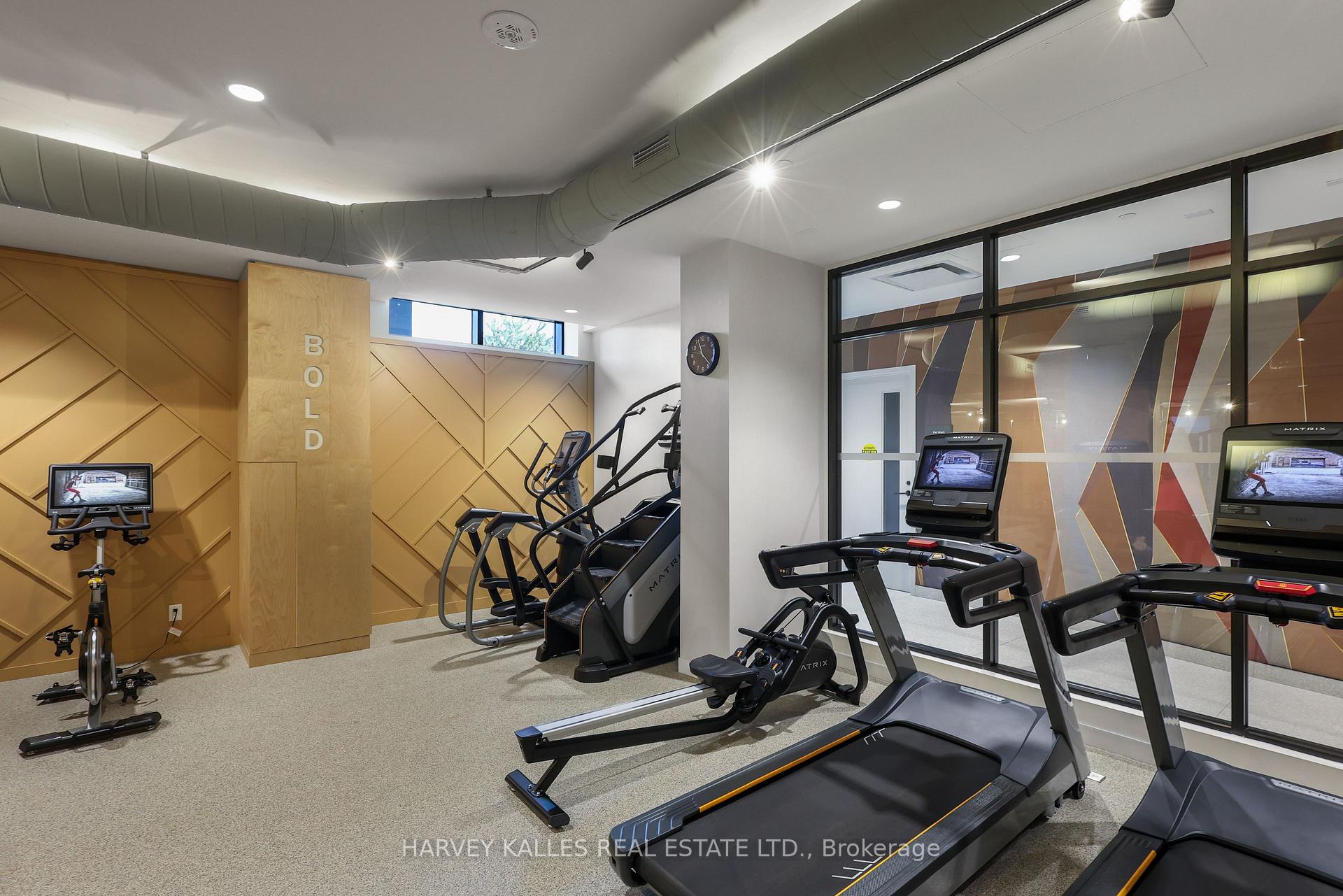 2495 Eglinton Avenue W 609