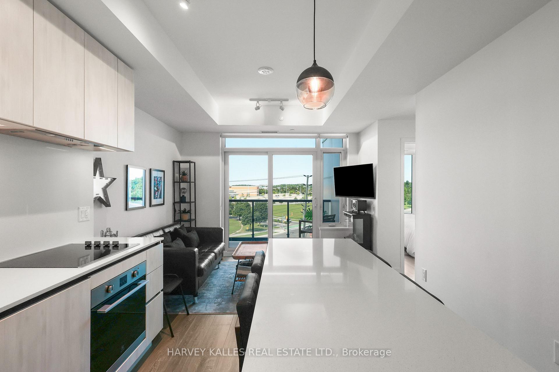 2495 Eglinton Avenue W 609