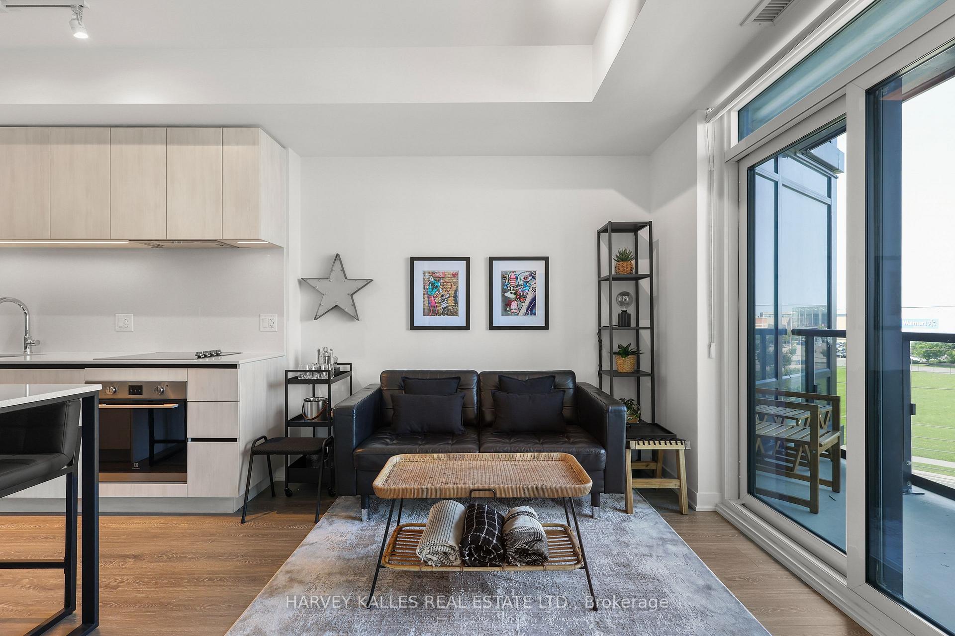2495 Eglinton Avenue W 609