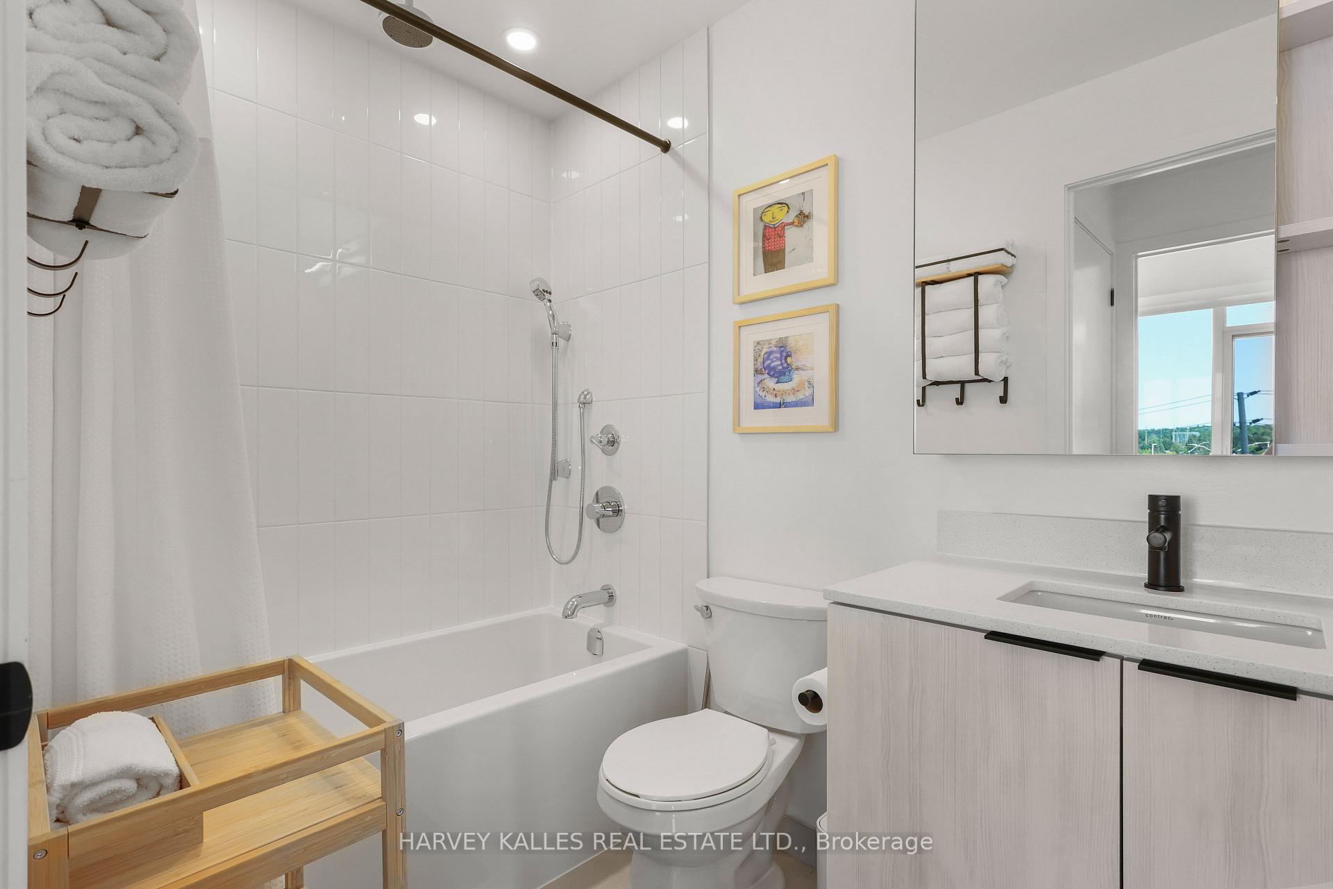 2495 Eglinton Avenue W 609