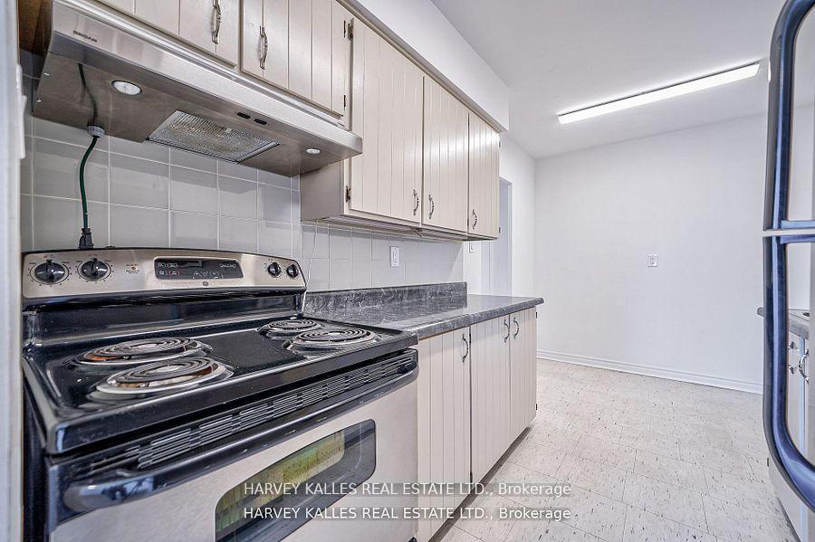 2000 Sheppard Avenue W 505, Toronto Unit: 505