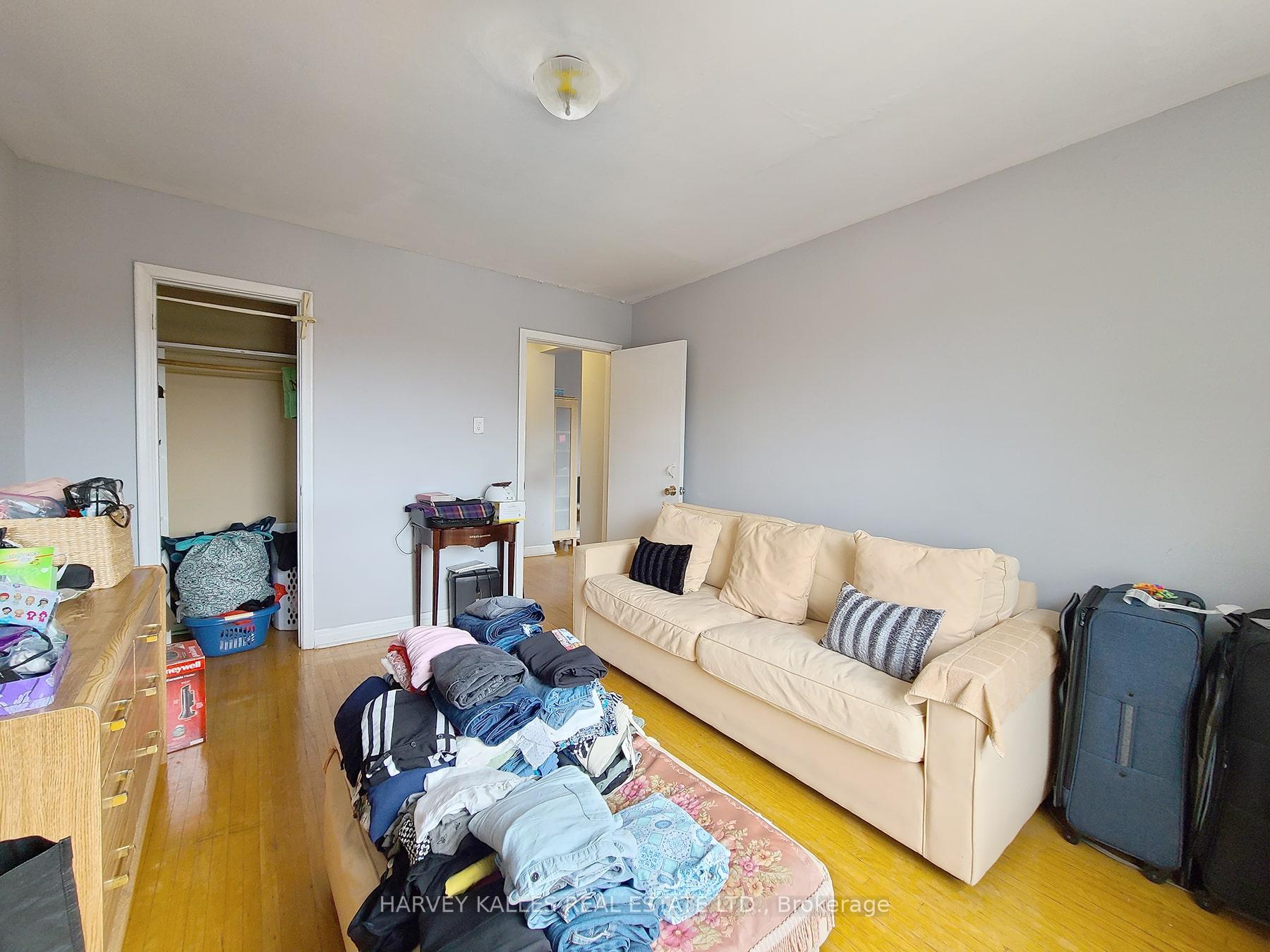 2434 Keele Street 9, Toronto Unit: 9
