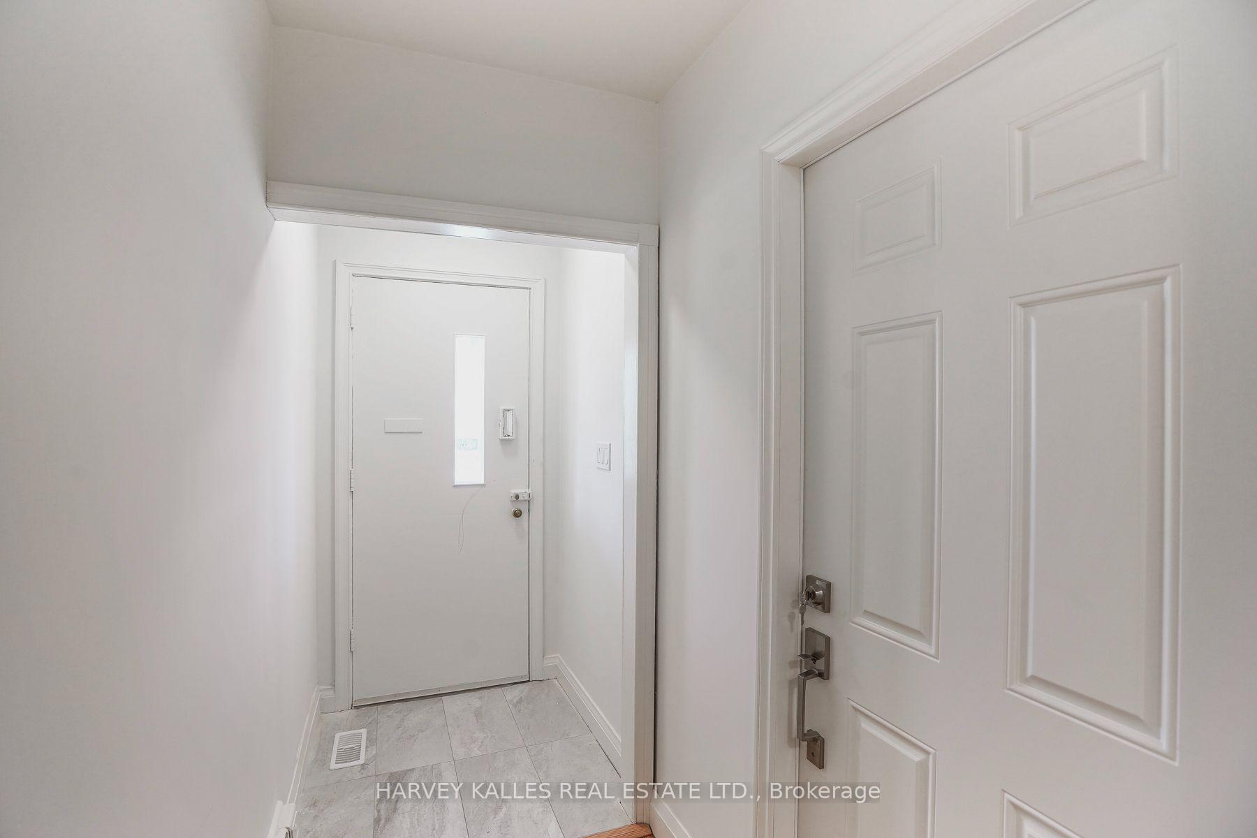 47 Stayner Avenue, Toronto