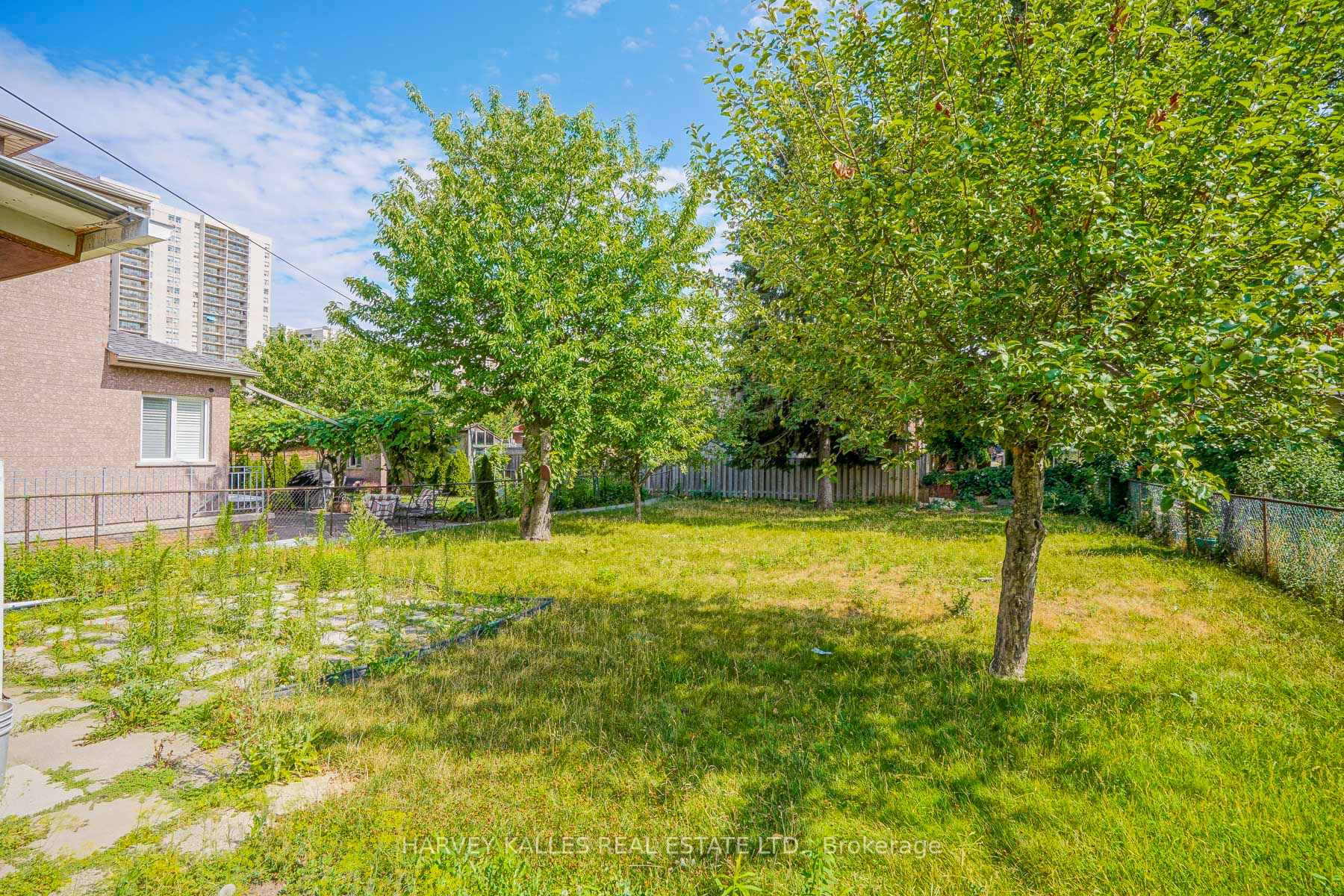 47 Stayner Avenue, Toronto