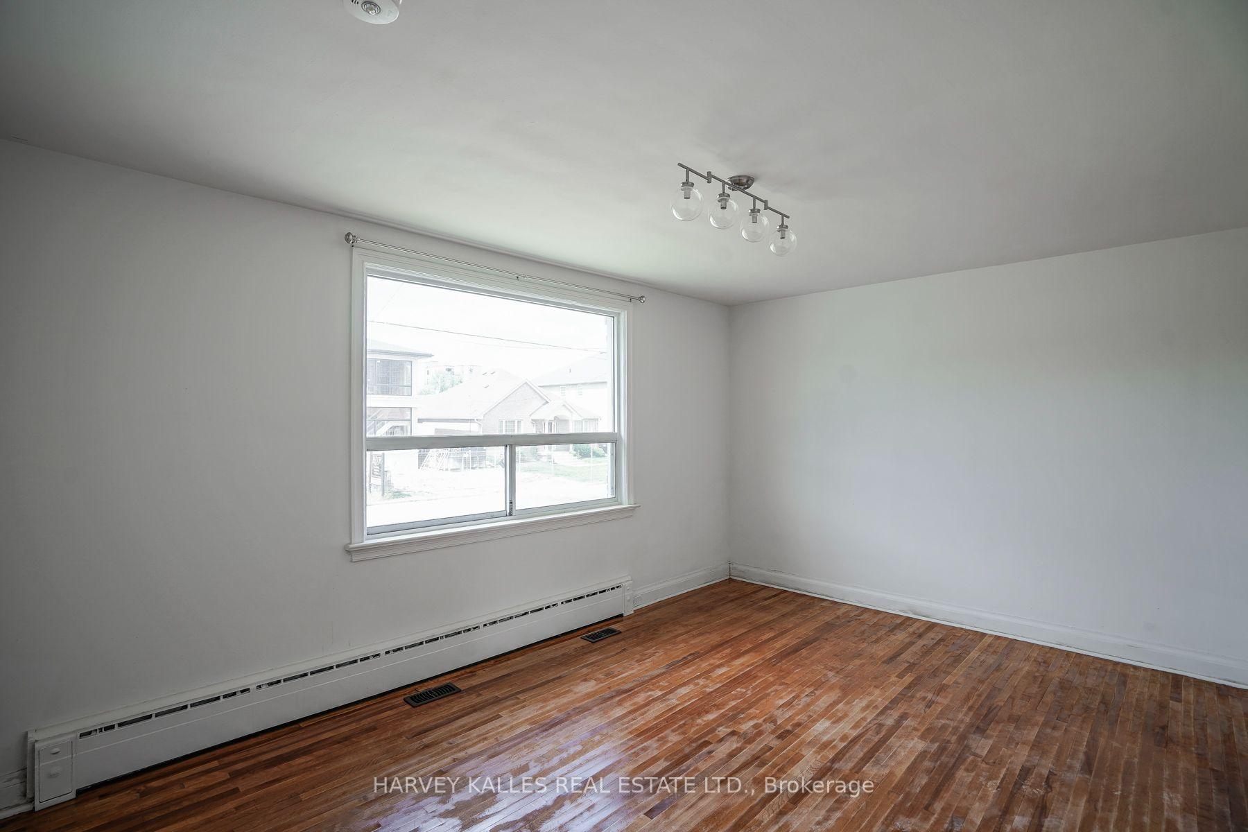 47 Stayner Avenue, Toronto