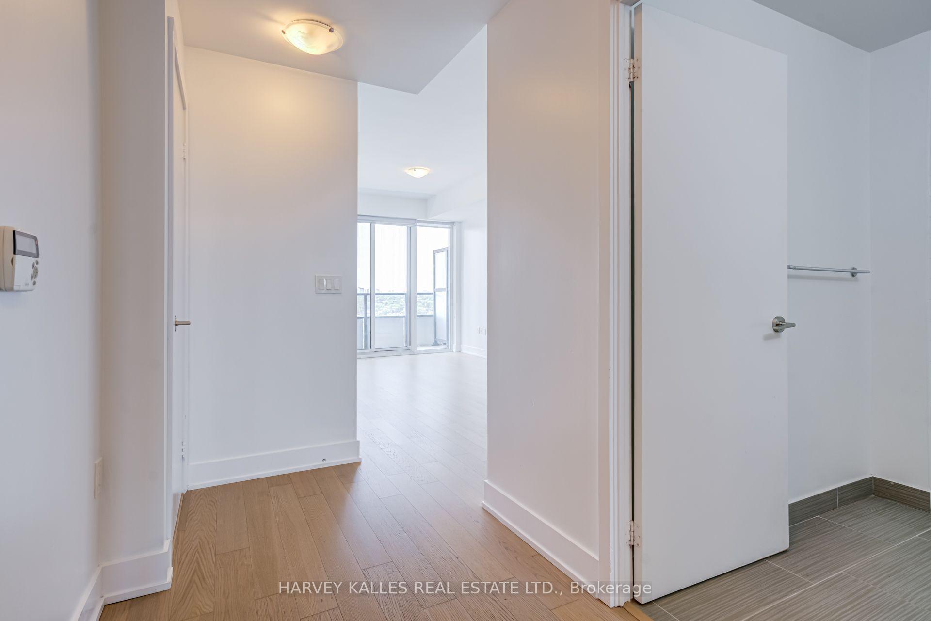 30 Shore Breeze Drive 1822, Toronto Unit: 1822