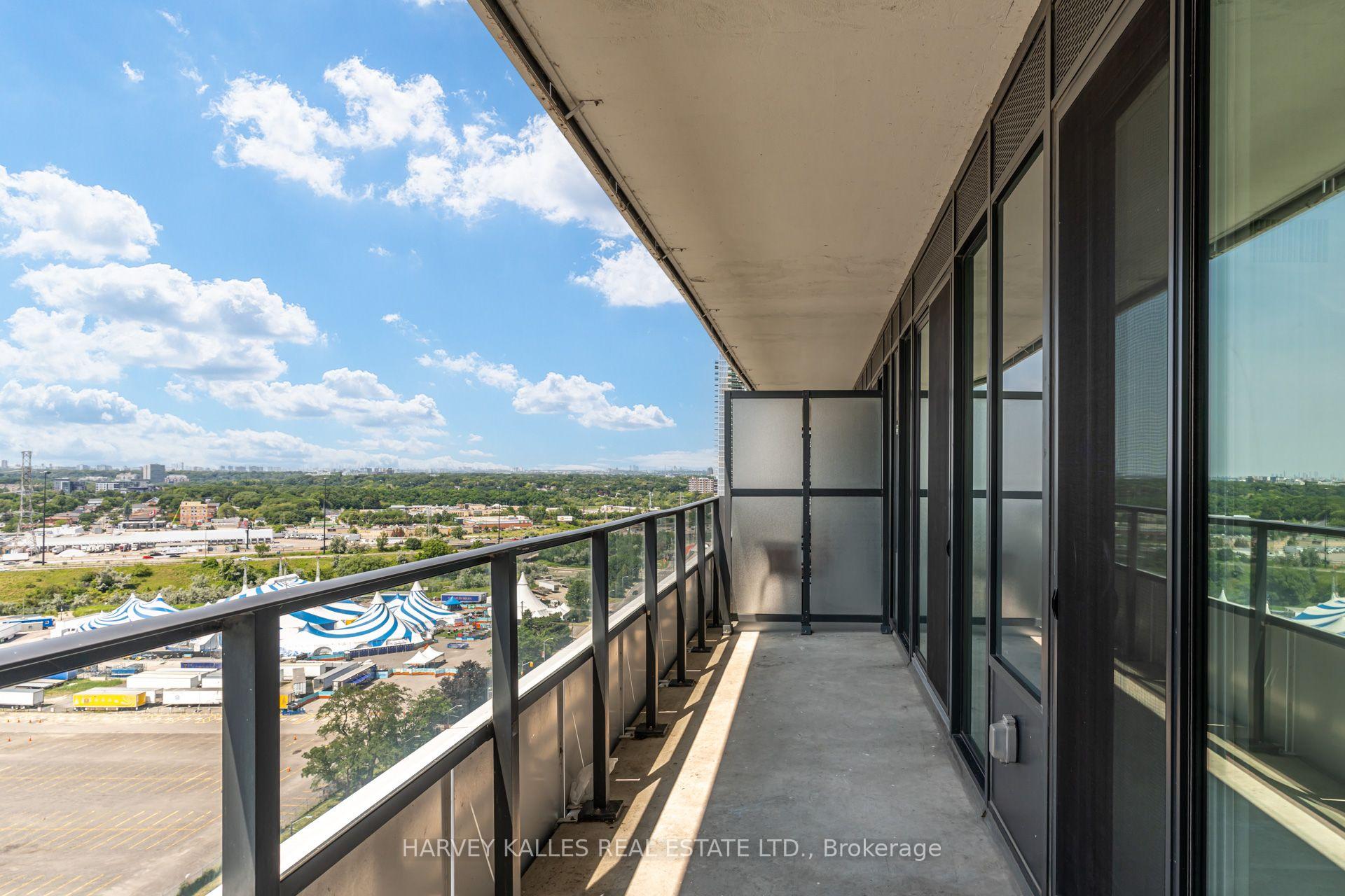 30 Shore Breeze Drive 1822, Toronto Unit: 1822