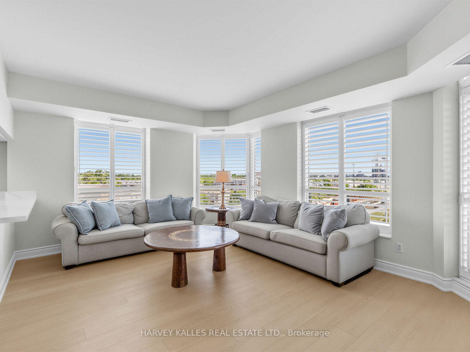 190 Manitoba Street 904, Toronto Unit: 904