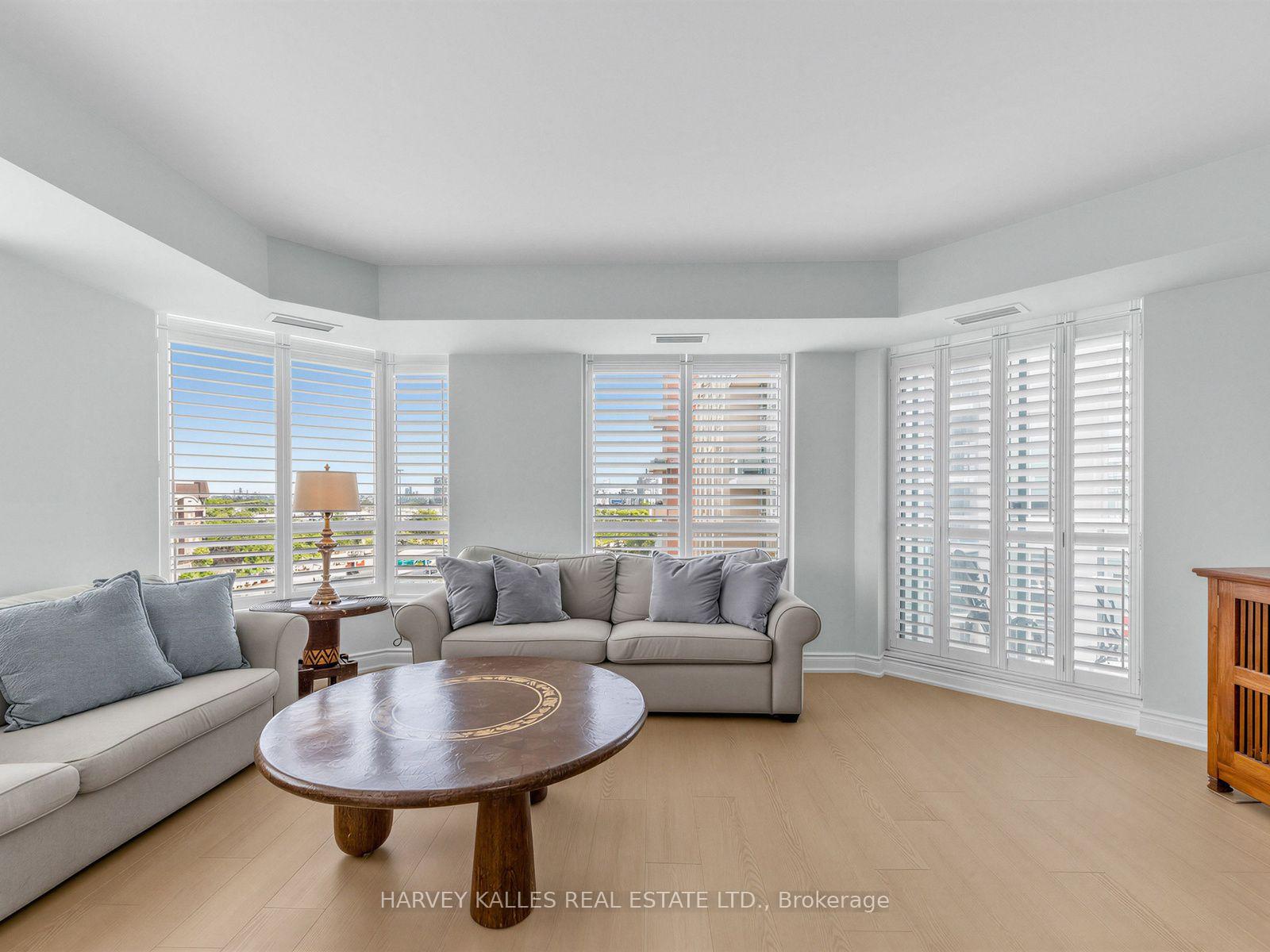 190 Manitoba Street 904, Toronto Unit: 904