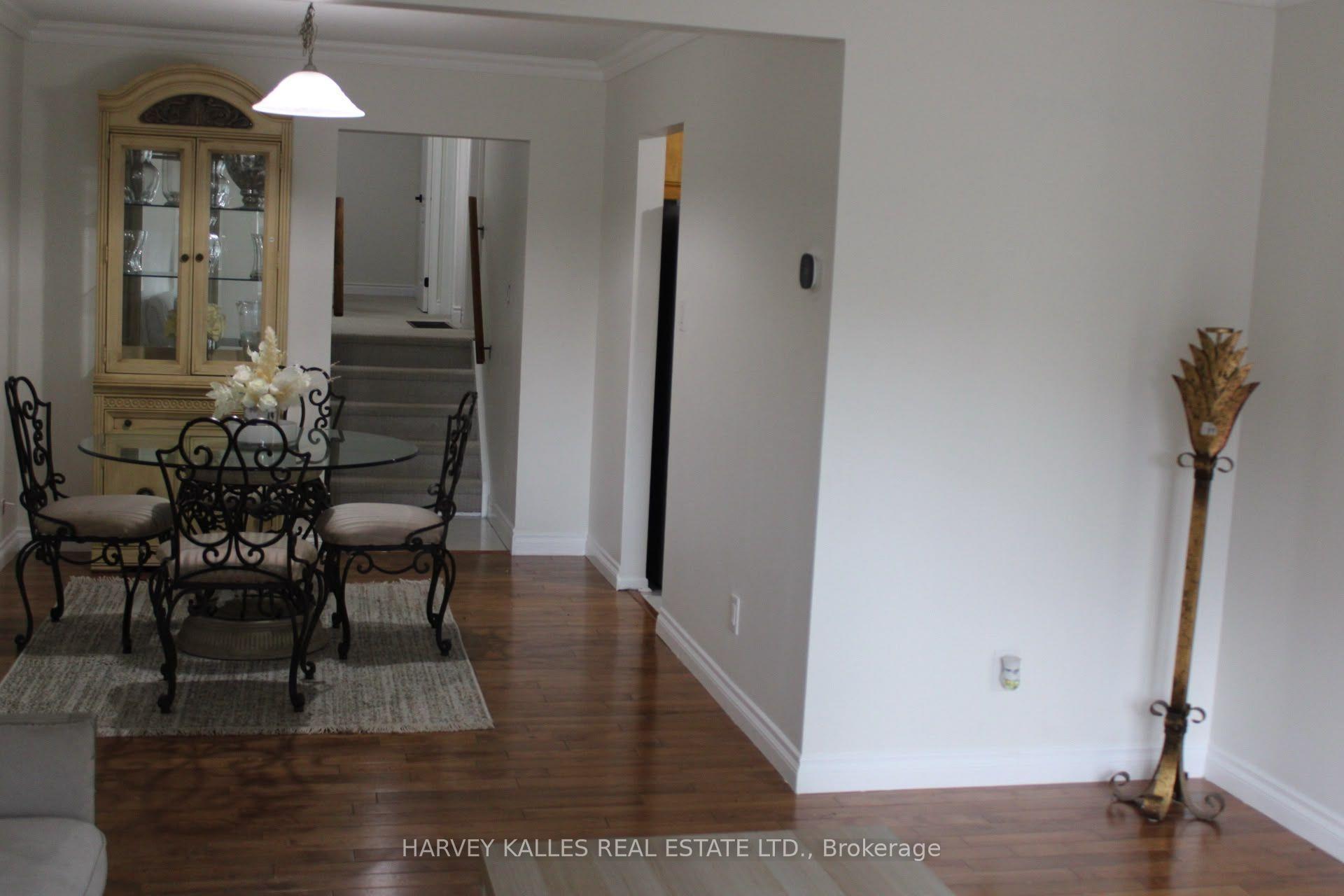 102 Goldcrest Road