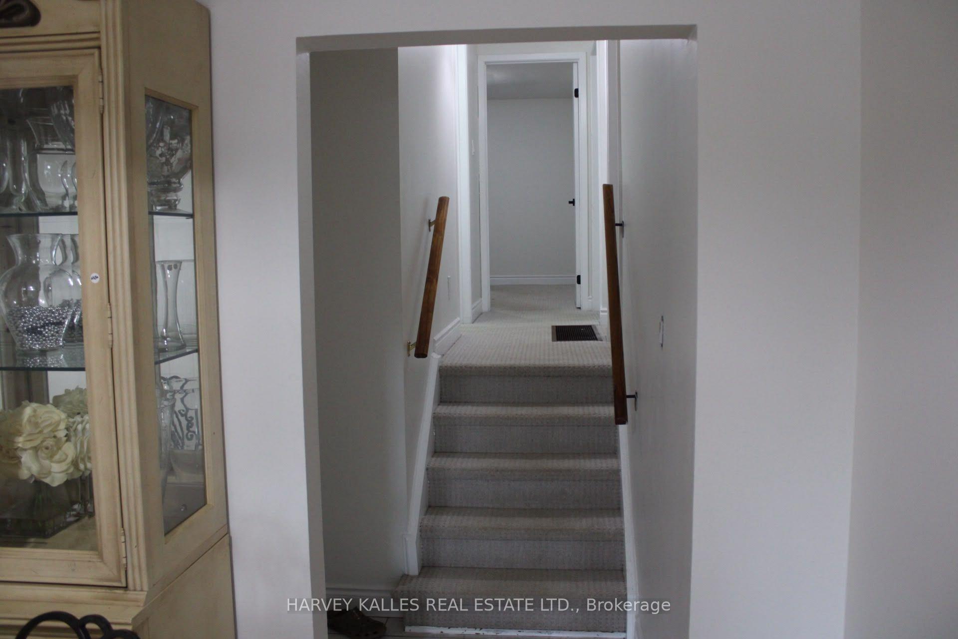 102 Goldcrest Road