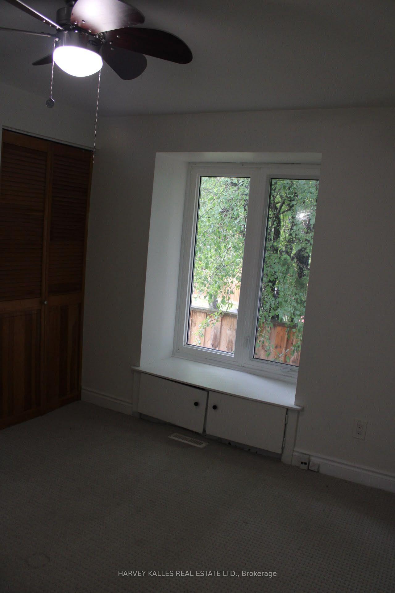 102 Goldcrest Road
