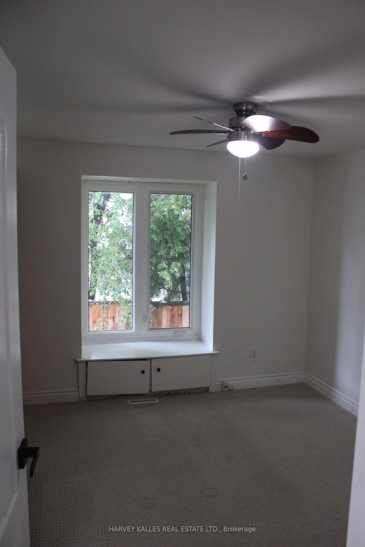 102 Goldcrest Road