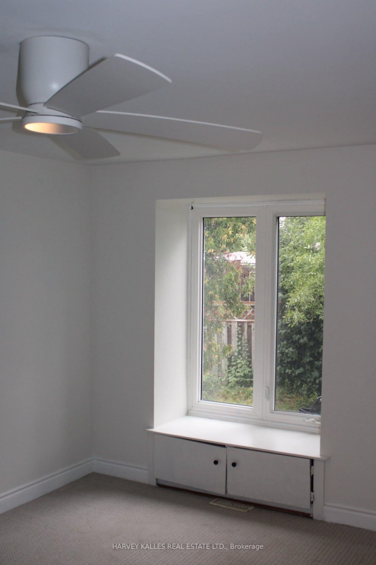 102 Goldcrest Road