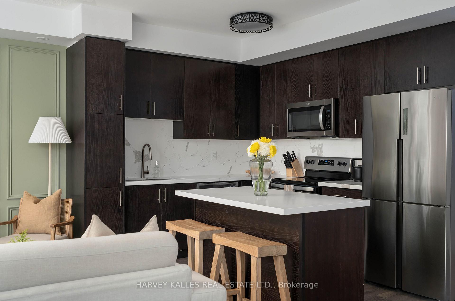 85 Eastwood Park Gardens 35, Toronto Unit: 35