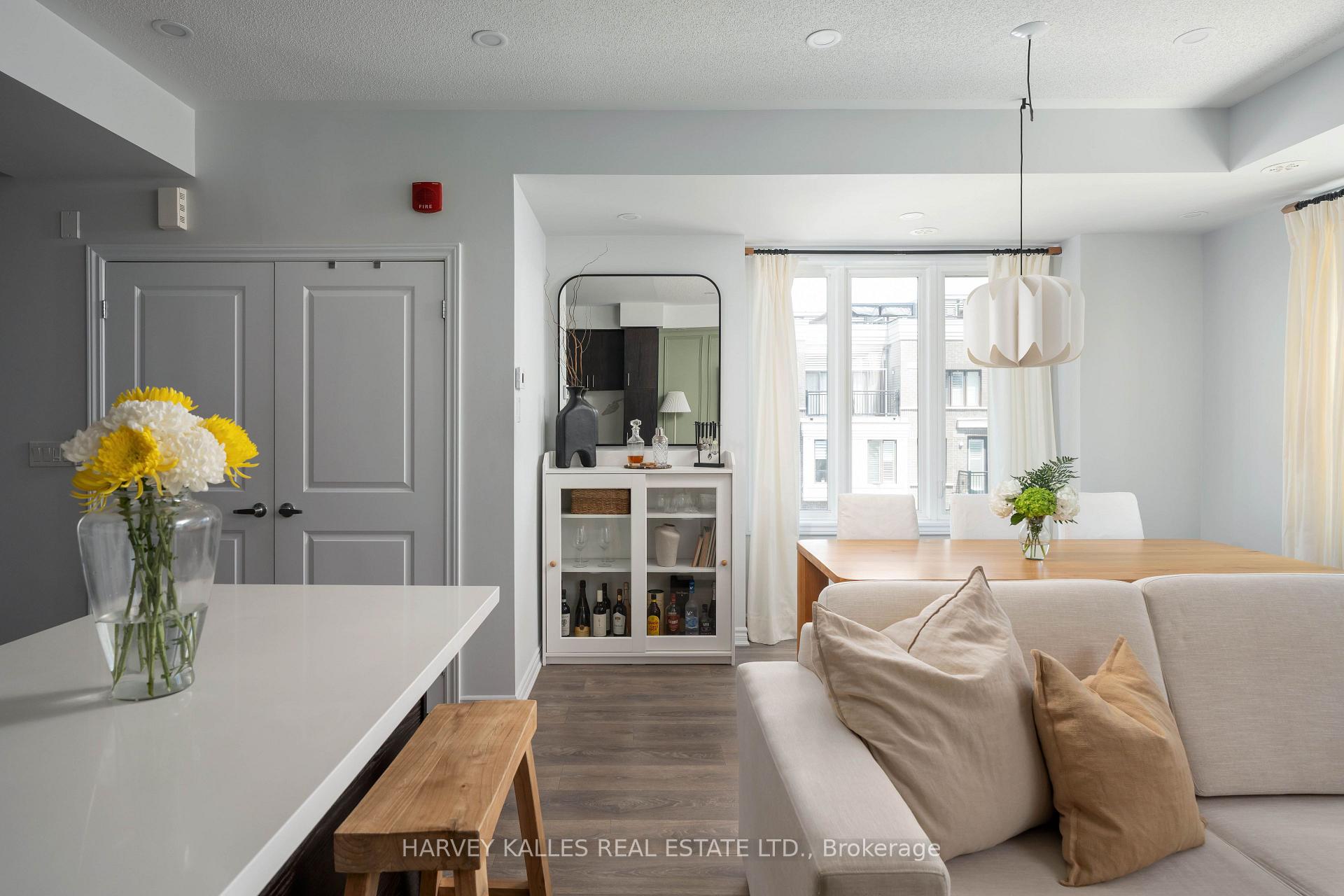 85 Eastwood Park Gardens 35, Toronto Unit: 35