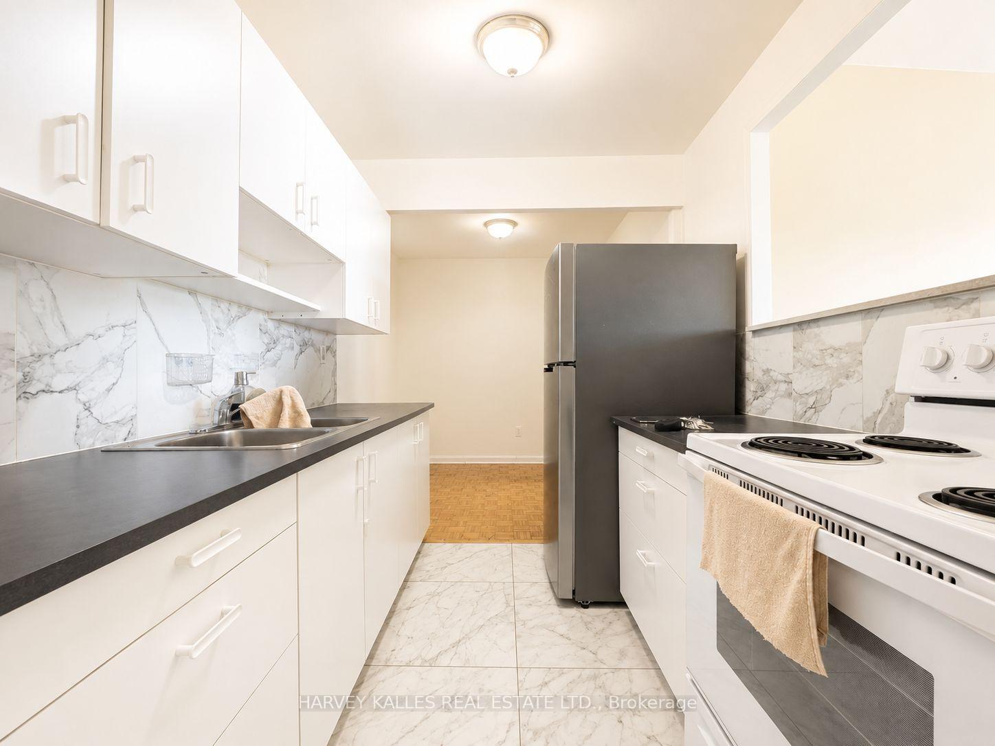 80 Blackfriar Avenue 305, Toronto Unit: 305