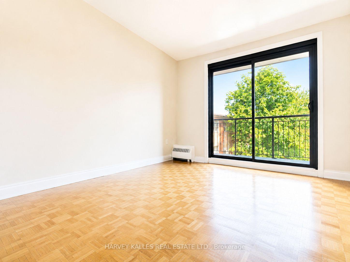 80 Blackfriar Avenue 305, Toronto Unit: 305
