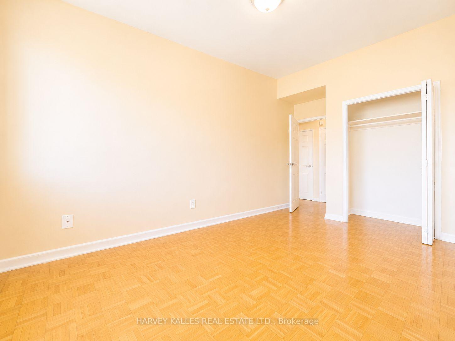 80 Blackfriar Avenue 305, Toronto Unit: 305