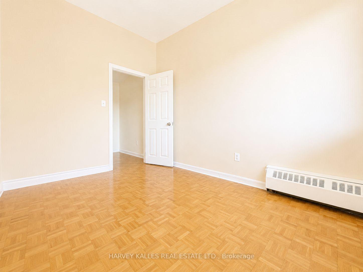 80 Blackfriar Avenue 305, Toronto Unit: 305