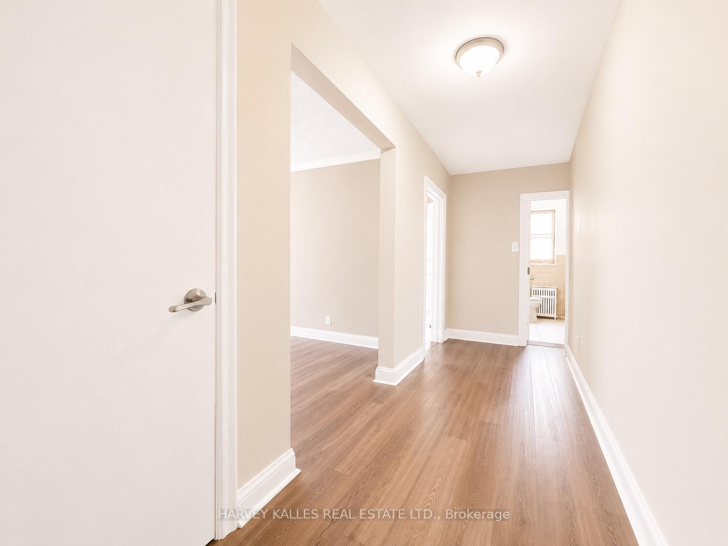 88 Trethewey Drive 6, Toronto Unit: 6