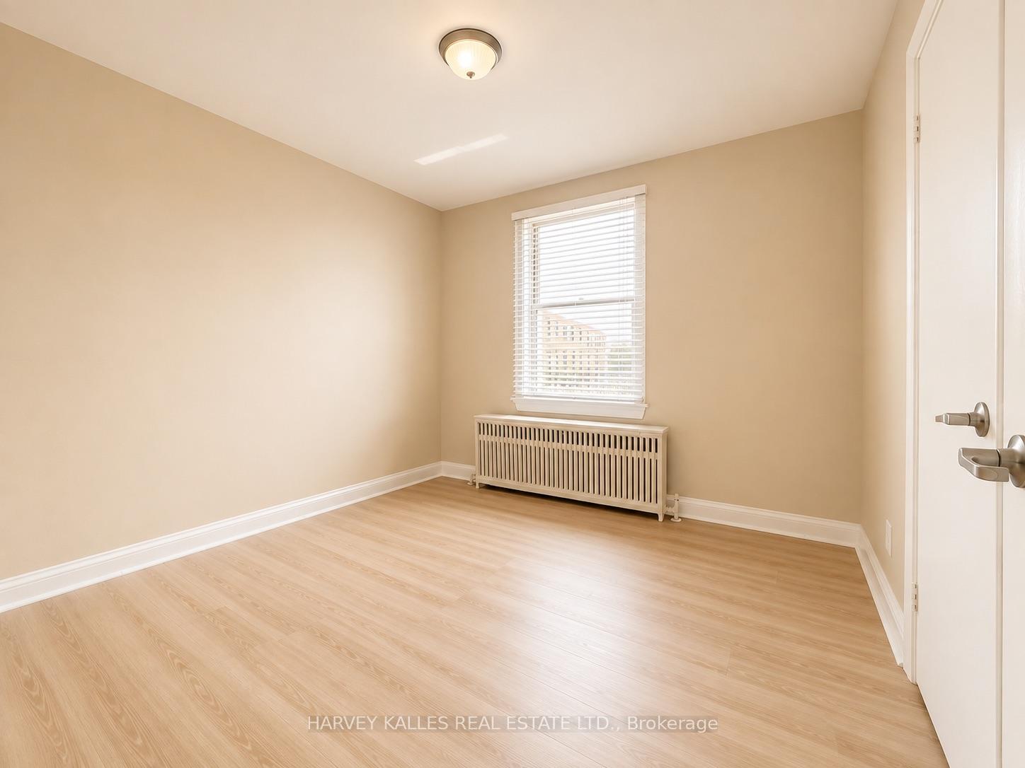 88 Trethewey Drive 6, Toronto Unit: 6