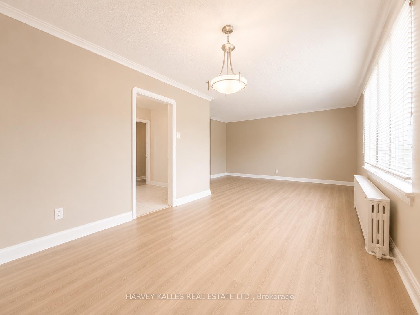 88 Trethewey Drive 6, Toronto Unit: 6