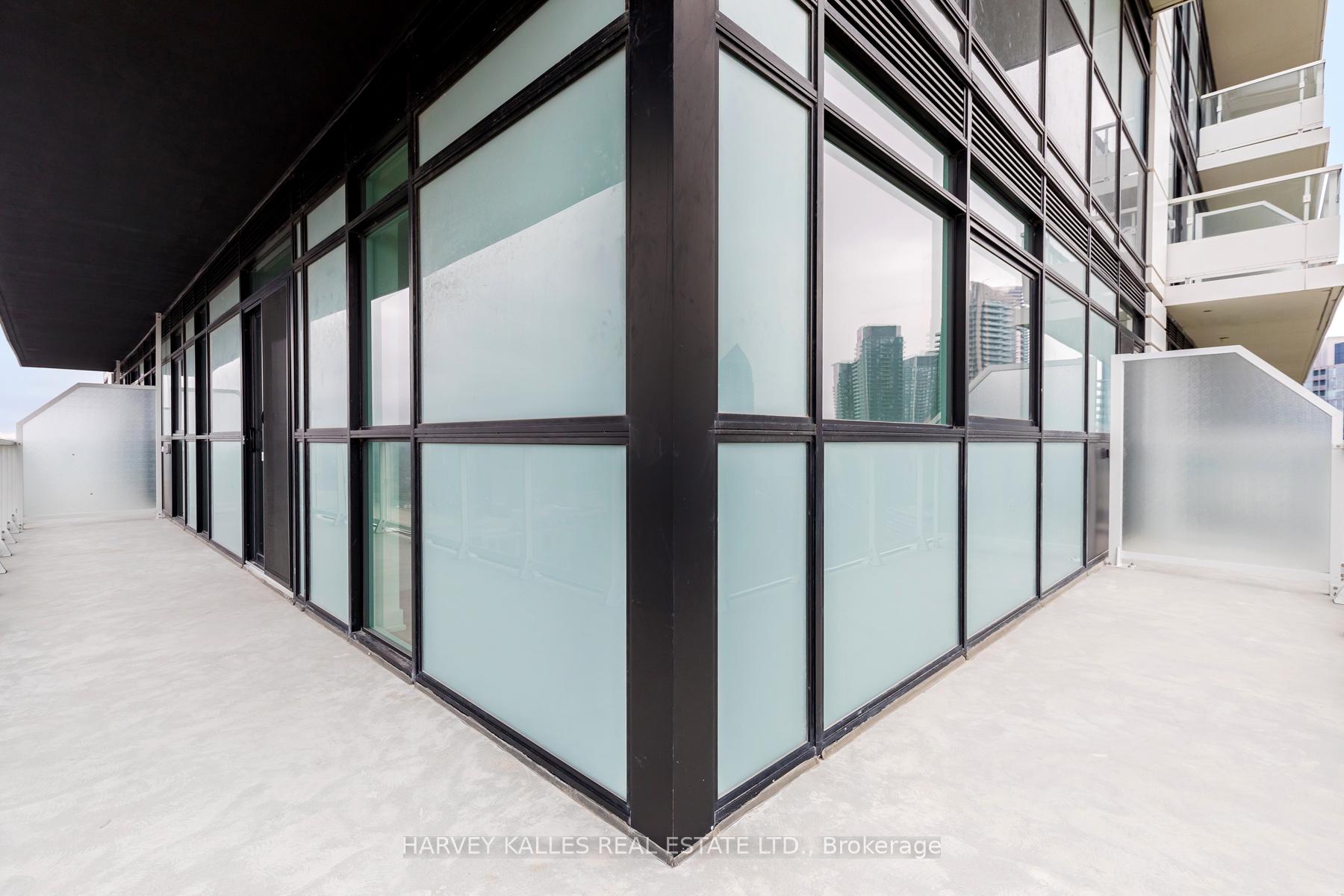 251 Manitoba Street 2008, Toronto Unit: 2008