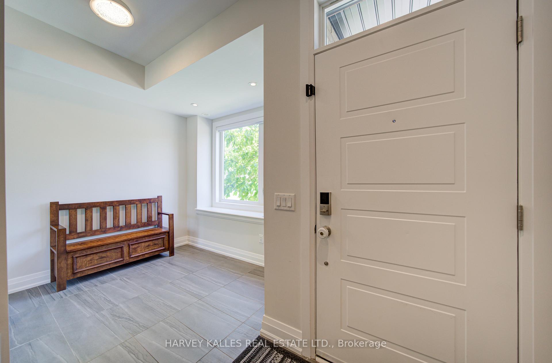 1130A Islington Avenue, Toronto