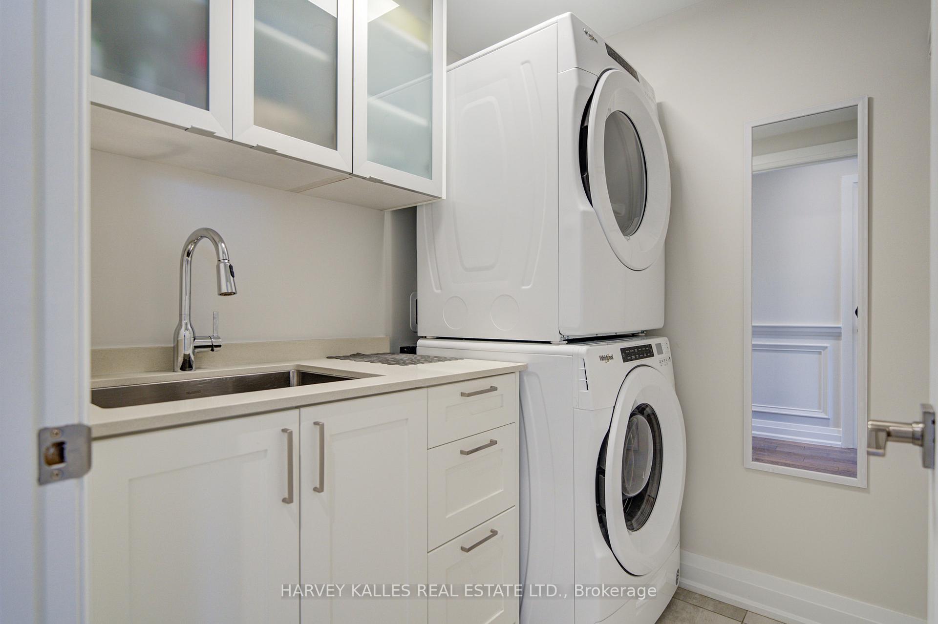 1130A Islington Avenue, Toronto