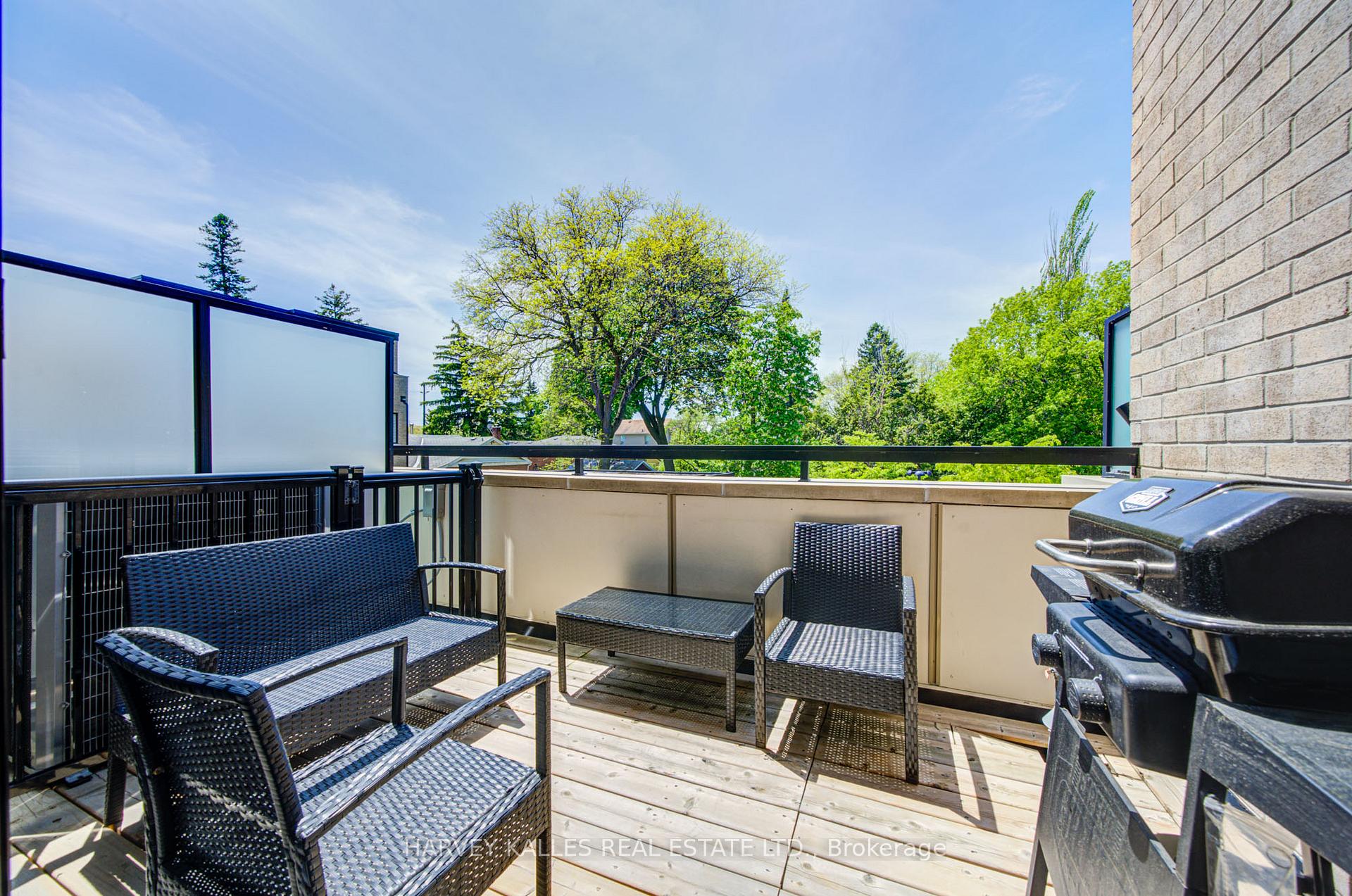 1130A Islington Avenue, Toronto